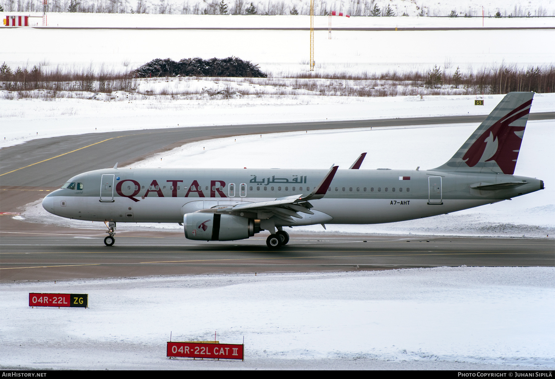 Aircraft Photo of A7-AHT | Airbus A320-232 | Qatar Airways | AirHistory.net #441028