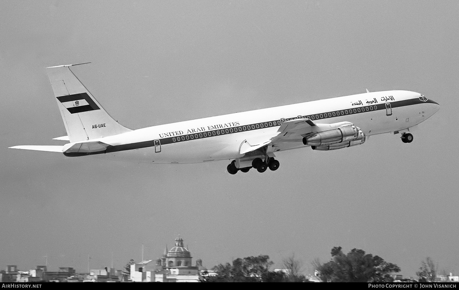 Aircraft Photo of A6-UAE | Boeing 707-330B | United Arab Emirates Emiri Flight | AirHistory.net #441164