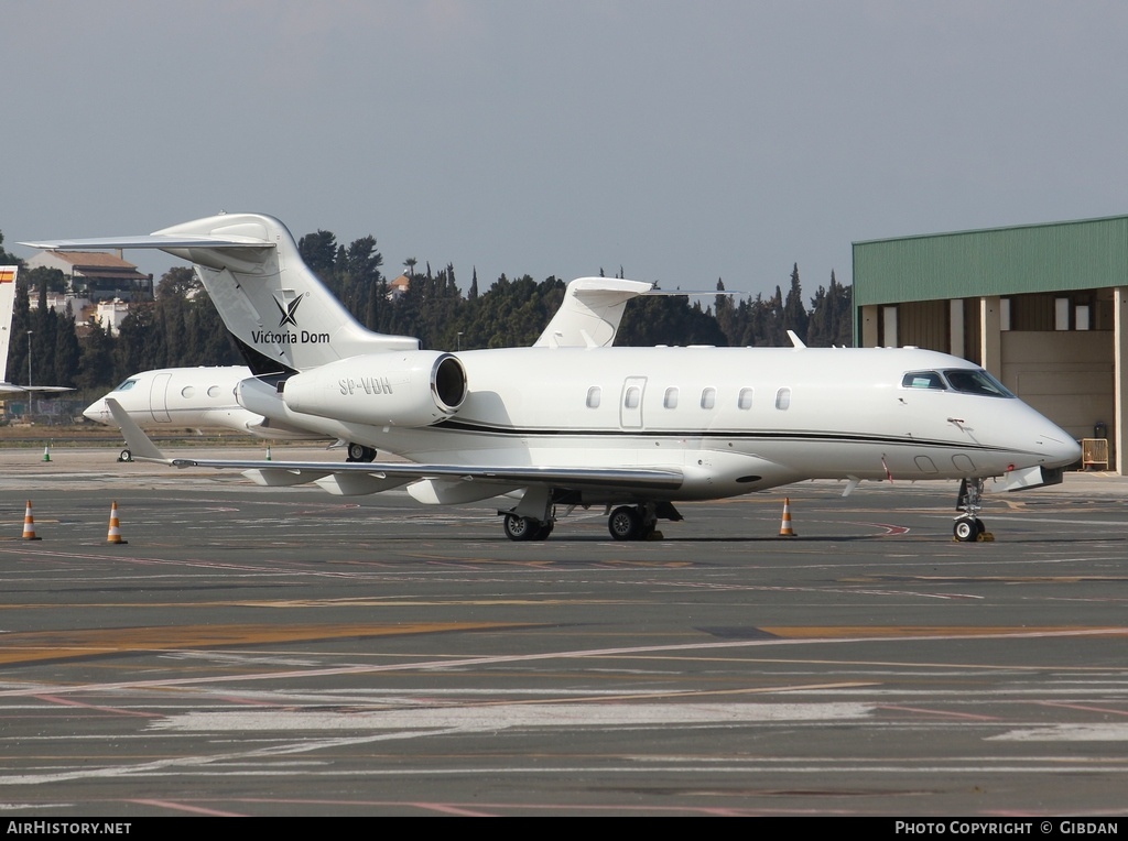 Aircraft Photo of SP-VDH | Bombardier Challenger 300 (BD-100-1A10) | Victoria Dom | AirHistory.net #441184