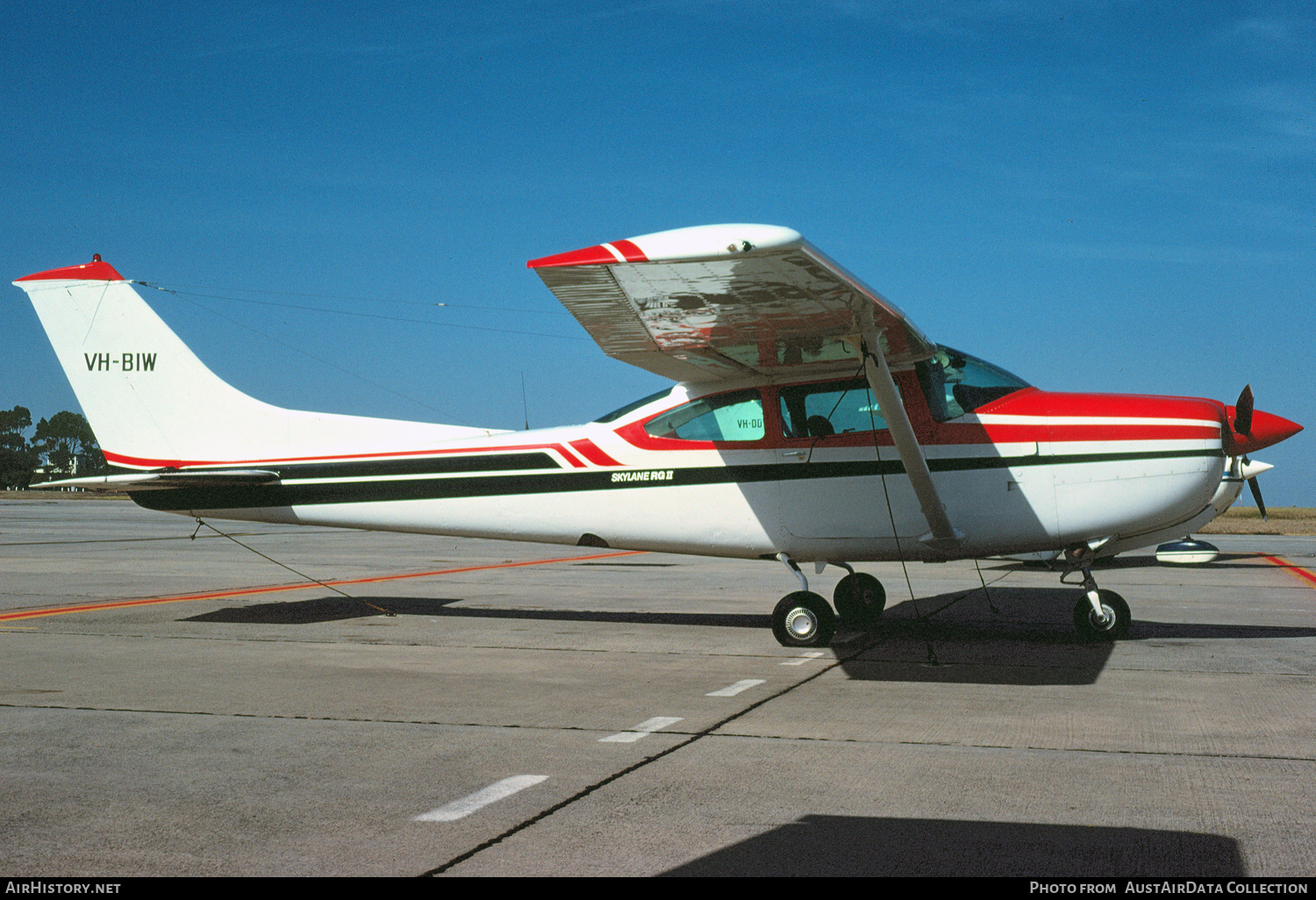 Aircraft Photo of VH-BIW | Cessna R182 Skylane RG | AirHistory.net #441400