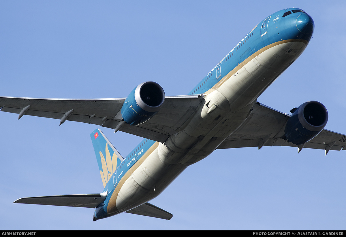 Aircraft Photo of VN-A863 | Boeing 787-9 Dreamliner | Vietnam Airlines | AirHistory.net #441435