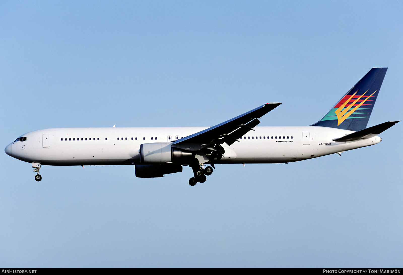 Aircraft Photo of ZK-NCM | Boeing 767-35H/ER | Airtours International | AirHistory.net #441542