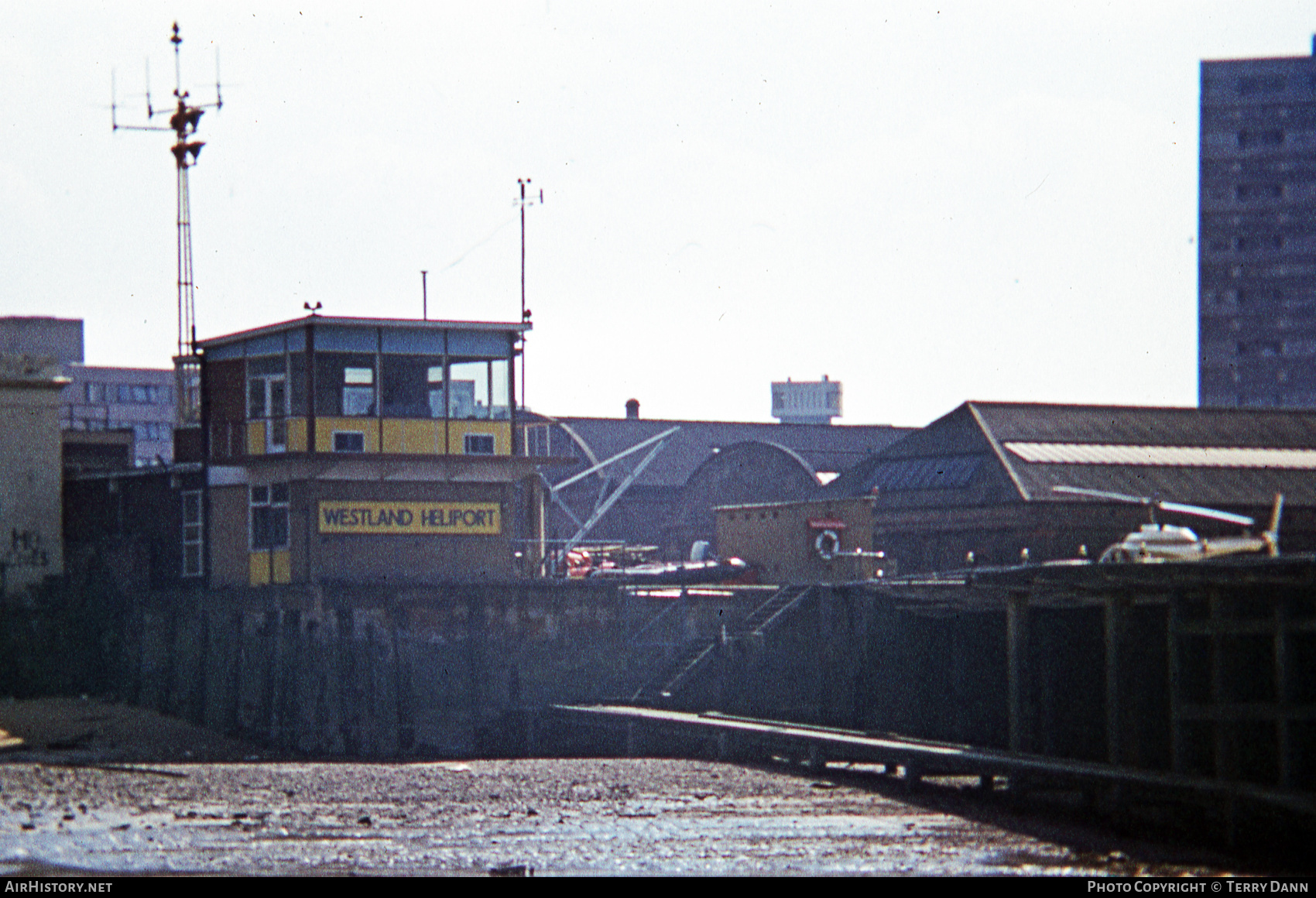 Airport photo of London - Heliport (EGLW) in England, United Kingdom | AirHistory.net #441572