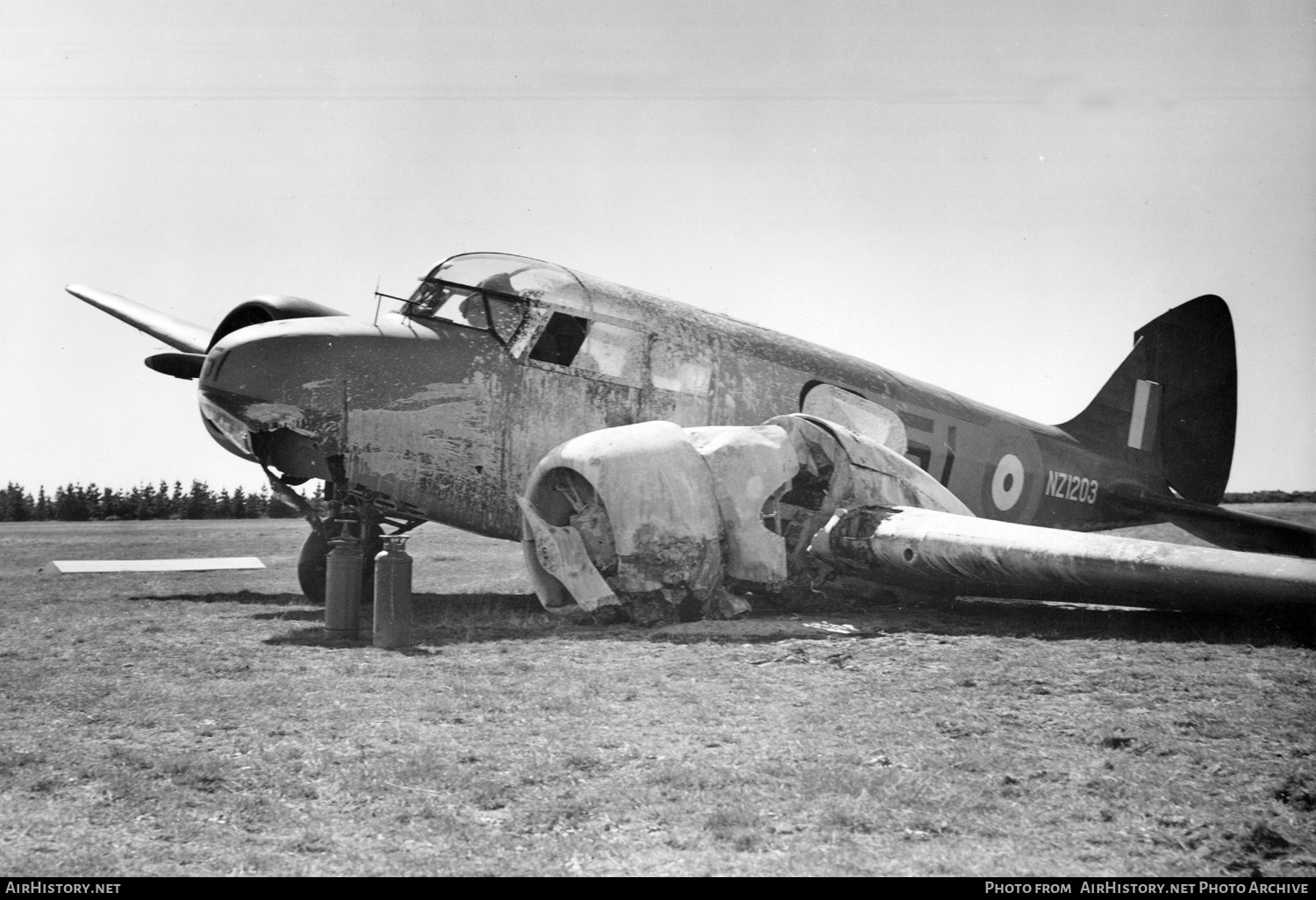 Aircraft Photo of NZ1203 | Airspeed AS-10 Oxford II | New Zealand - Air Force | AirHistory.net #441654