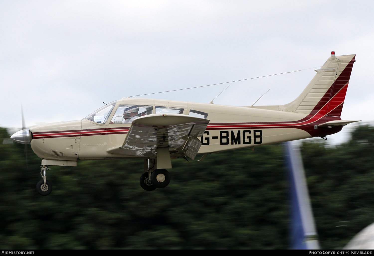Aircraft Photo of G-BMGB | Piper PA-28R-200 Cherokee Arrow | AirHistory.net #441702