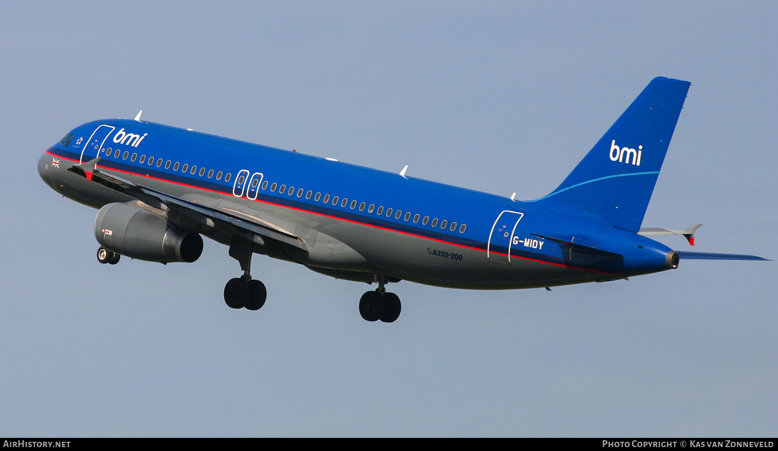 Aircraft Photo of G-MIDY | Airbus A320-232 | BMI - British Midland International | AirHistory.net #441703