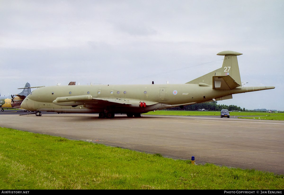 Aircraft Photo of XV227 | Hawker Siddeley HS-801 Nimrod MR.2P | UK - Air Force | AirHistory.net #441757