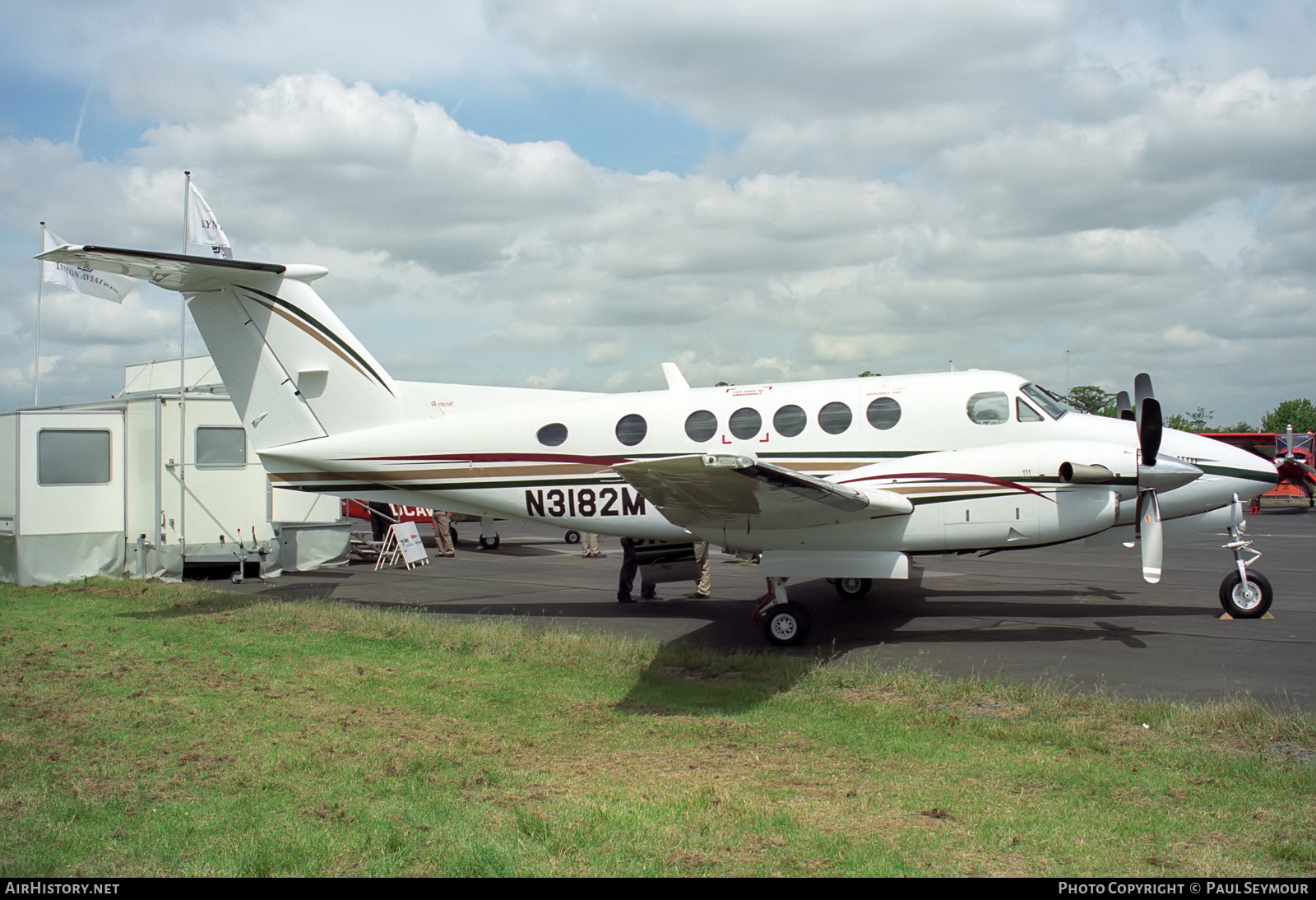 Aircraft Photo of N3182M | Raytheon B200 King Air | AirHistory.net #441829