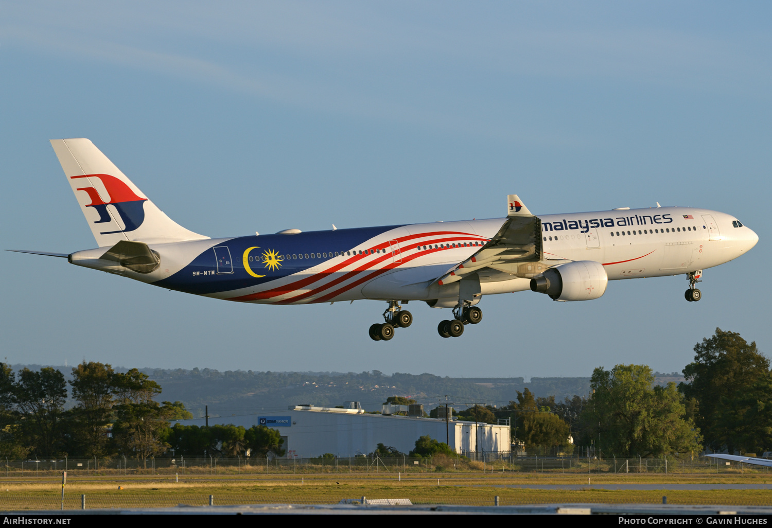 Aircraft Photo of 9M-MTM | Airbus A330-323 | Malaysia Airlines | AirHistory.net #441958