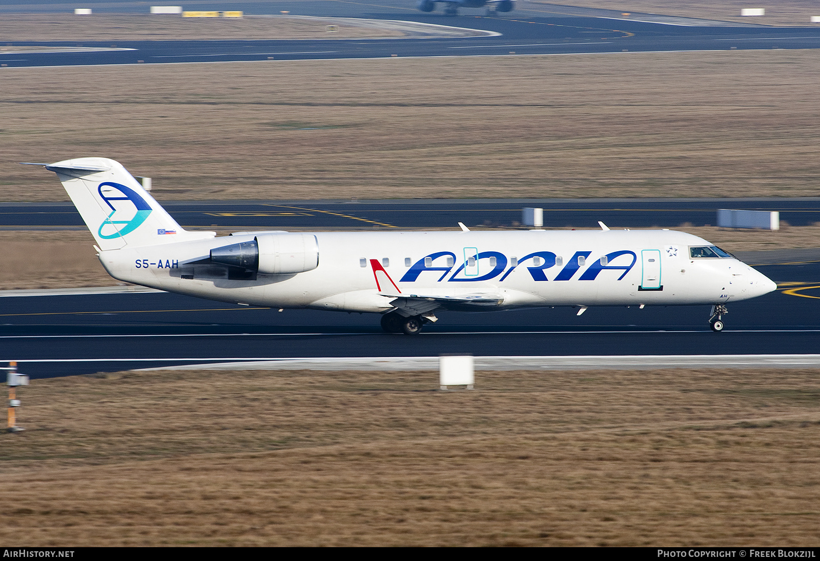 Aircraft Photo of S5-AAH | Canadair CRJ-100LR (CL-600-2B19) | Adria Airways | AirHistory.net #442062