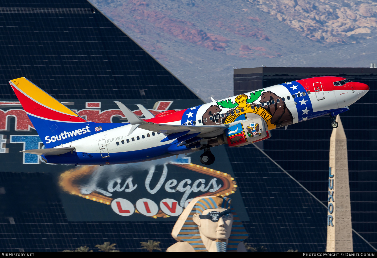 Aircraft Photo of N280WN | Boeing 737-7H4 | Southwest Airlines | AirHistory.net #442097