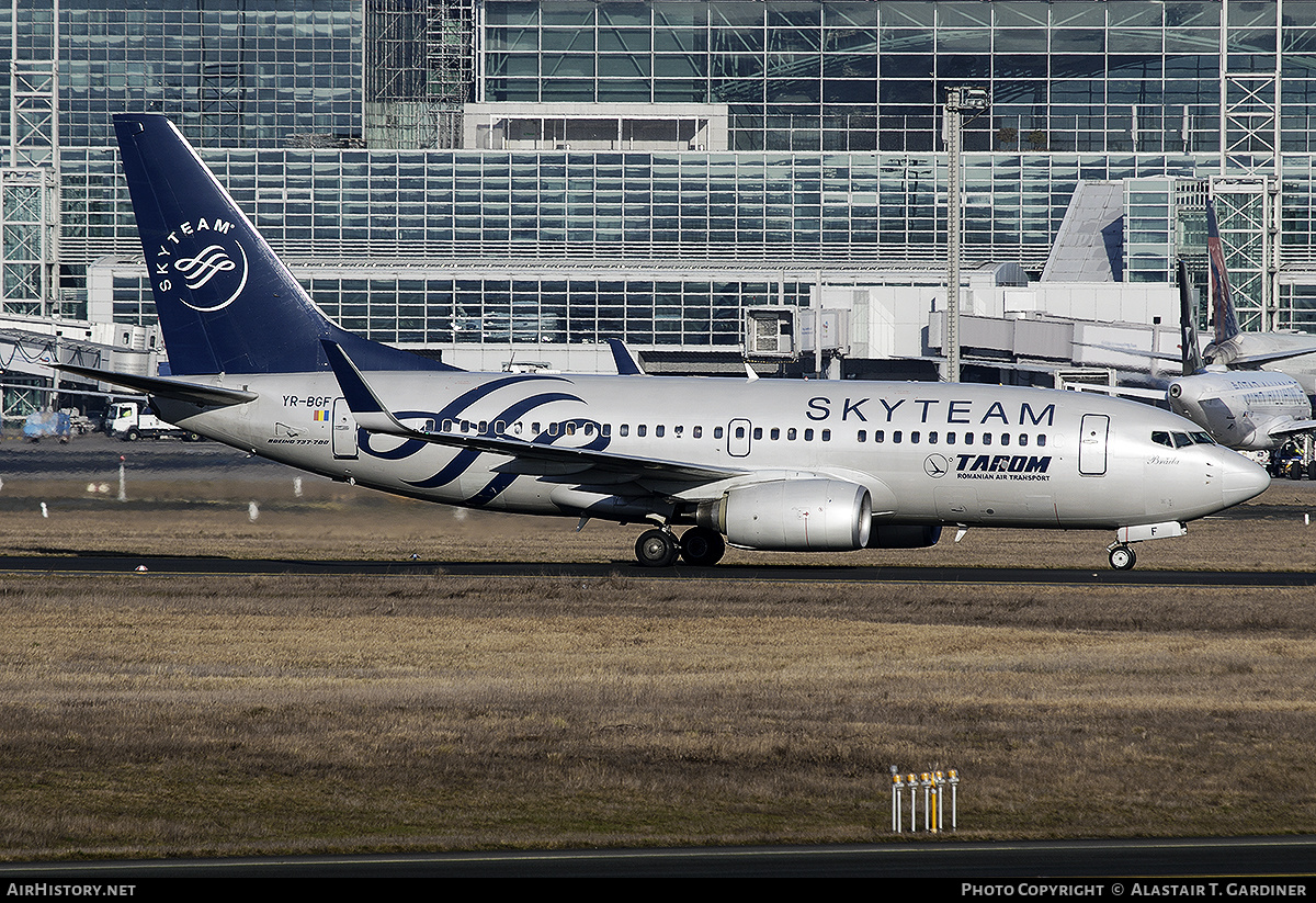 Aircraft Photo of YR-BGF | Boeing 737-78J | TAROM - Transporturile Aeriene Române | AirHistory.net #442121