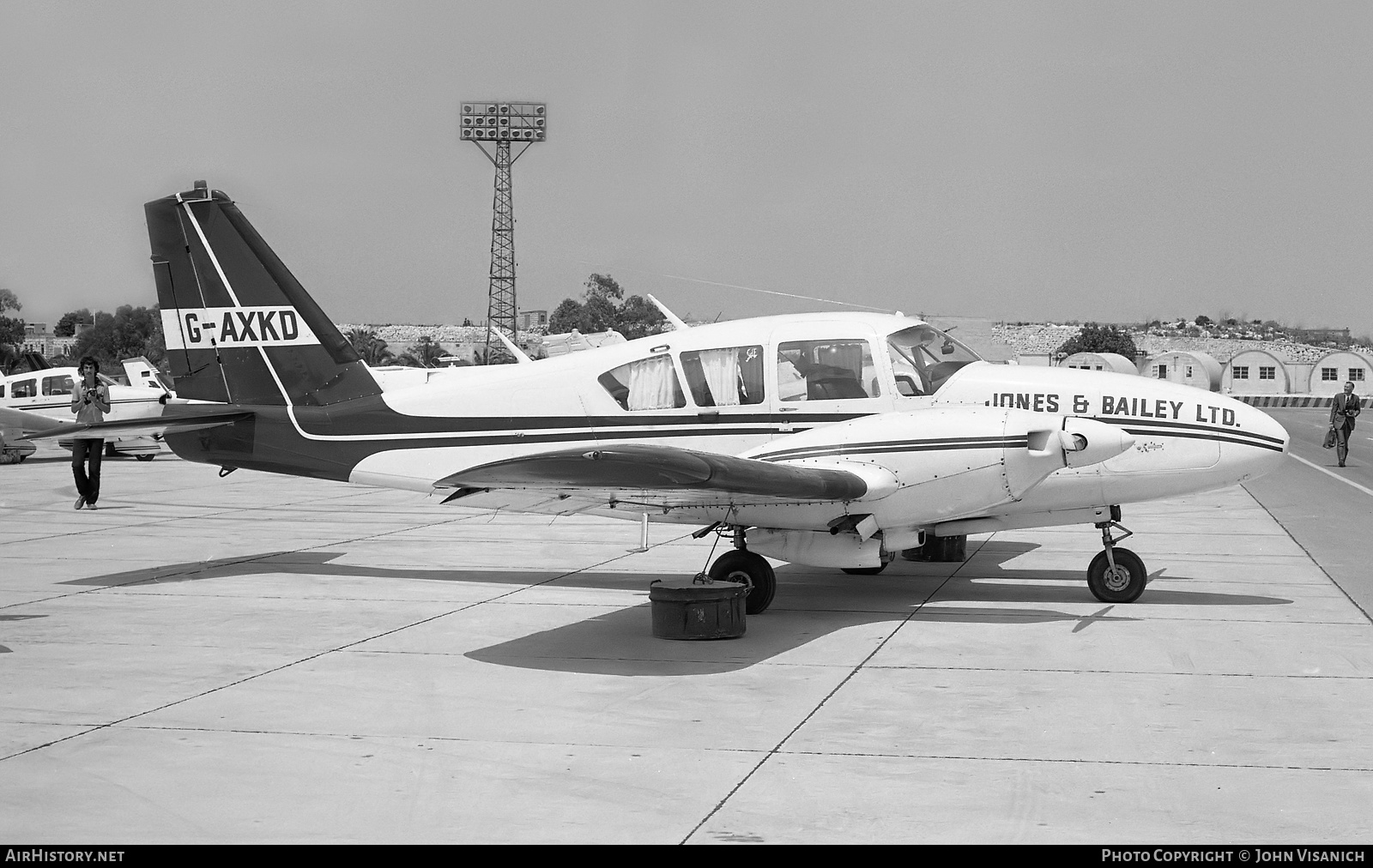 Aircraft Photo of G-AXKD | Piper PA-23-250 Aztec D | Jones & Bailey | AirHistory.net #442155