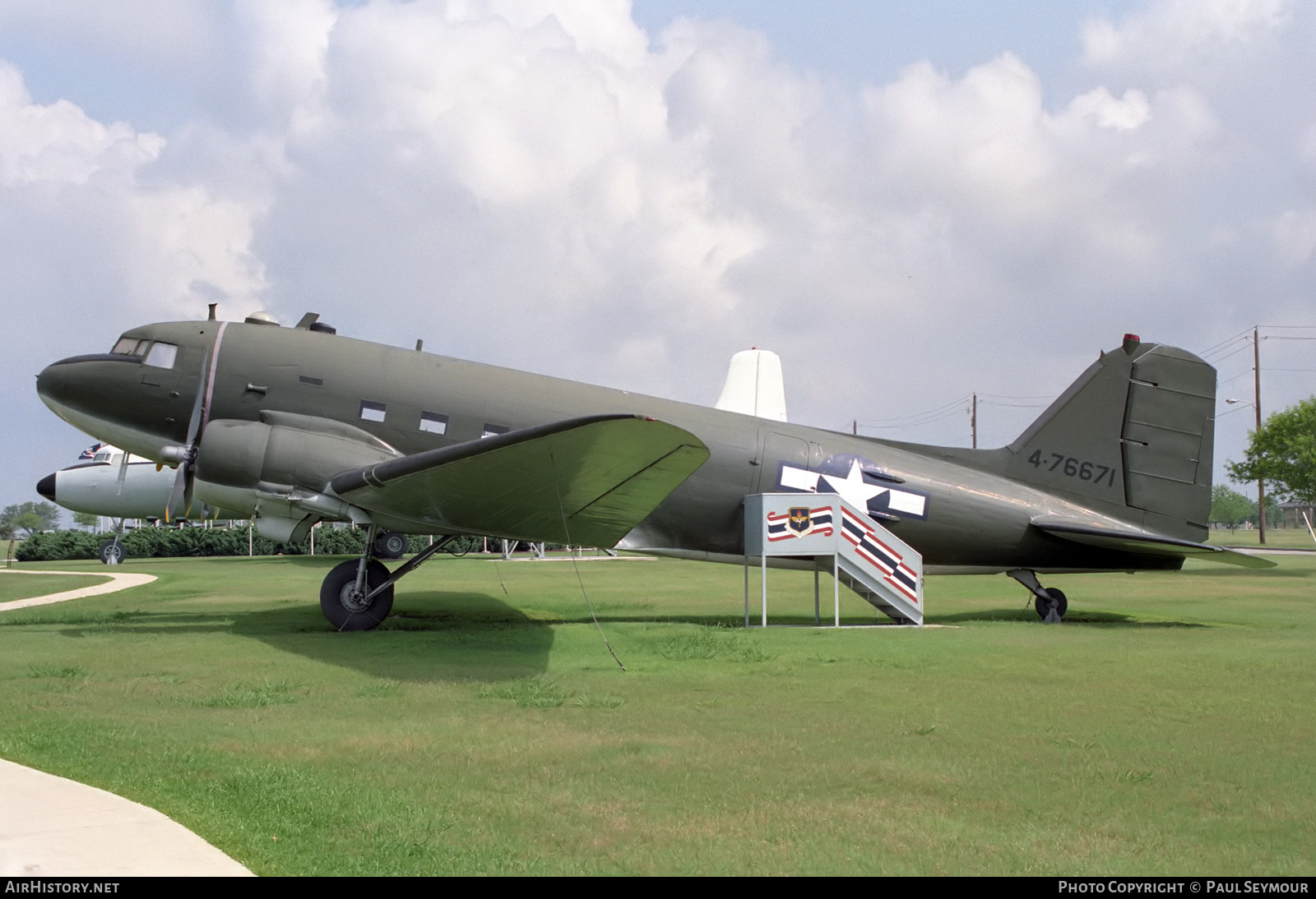 Aircraft Photo of 44-76671 / 4-76671 | Douglas C-47D Skytrain | USA - Air Force | AirHistory.net #442409