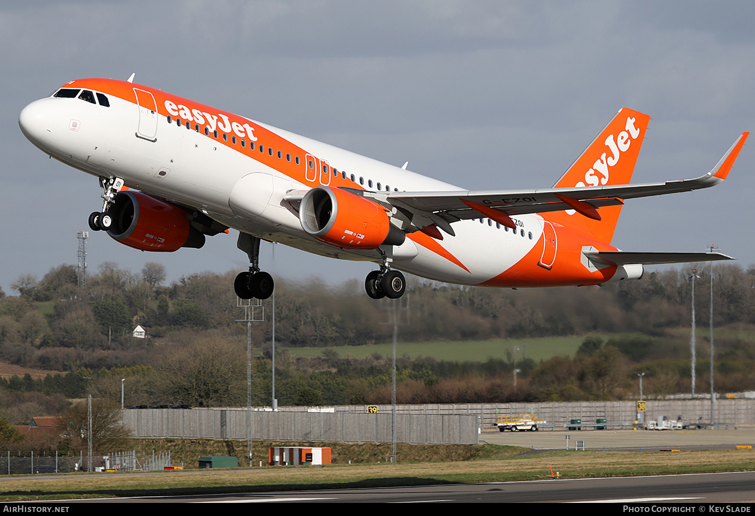 Aircraft Photo of G-EZOI | Airbus A320-214 | EasyJet | AirHistory.net #442416