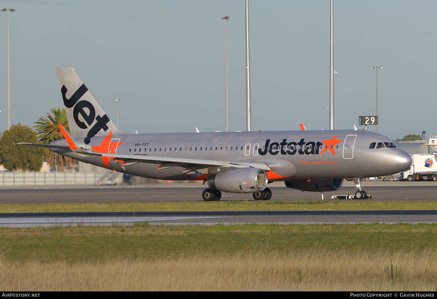 Aircraft Photo of VH-YXT | Airbus A320-232 | Jetstar Airways | AirHistory.net #442494