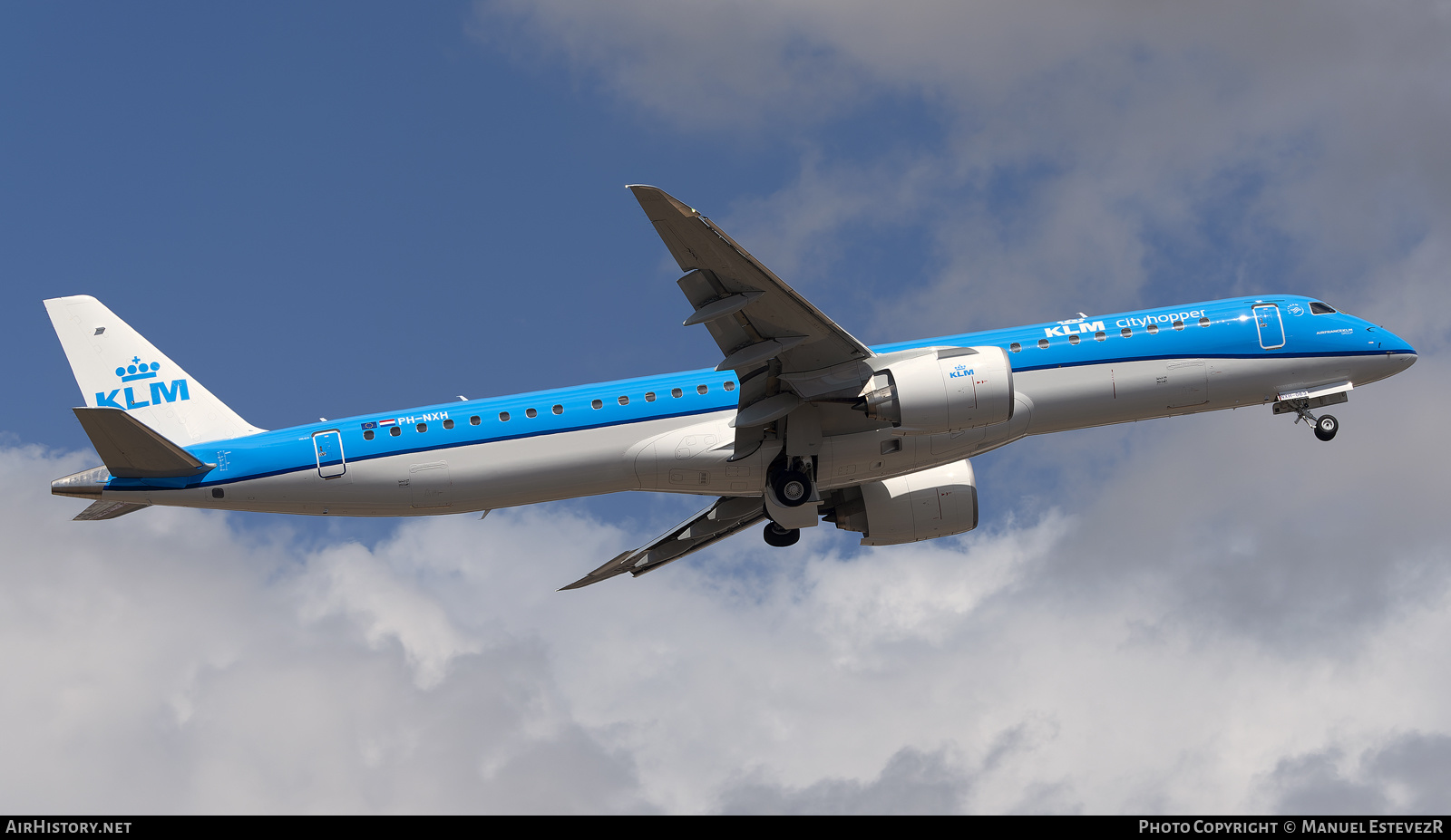 Aircraft Photo of PH-NXH | Embraer 195-E2 (ERJ-190-400) | KLM Cityhopper | AirHistory.net #442646
