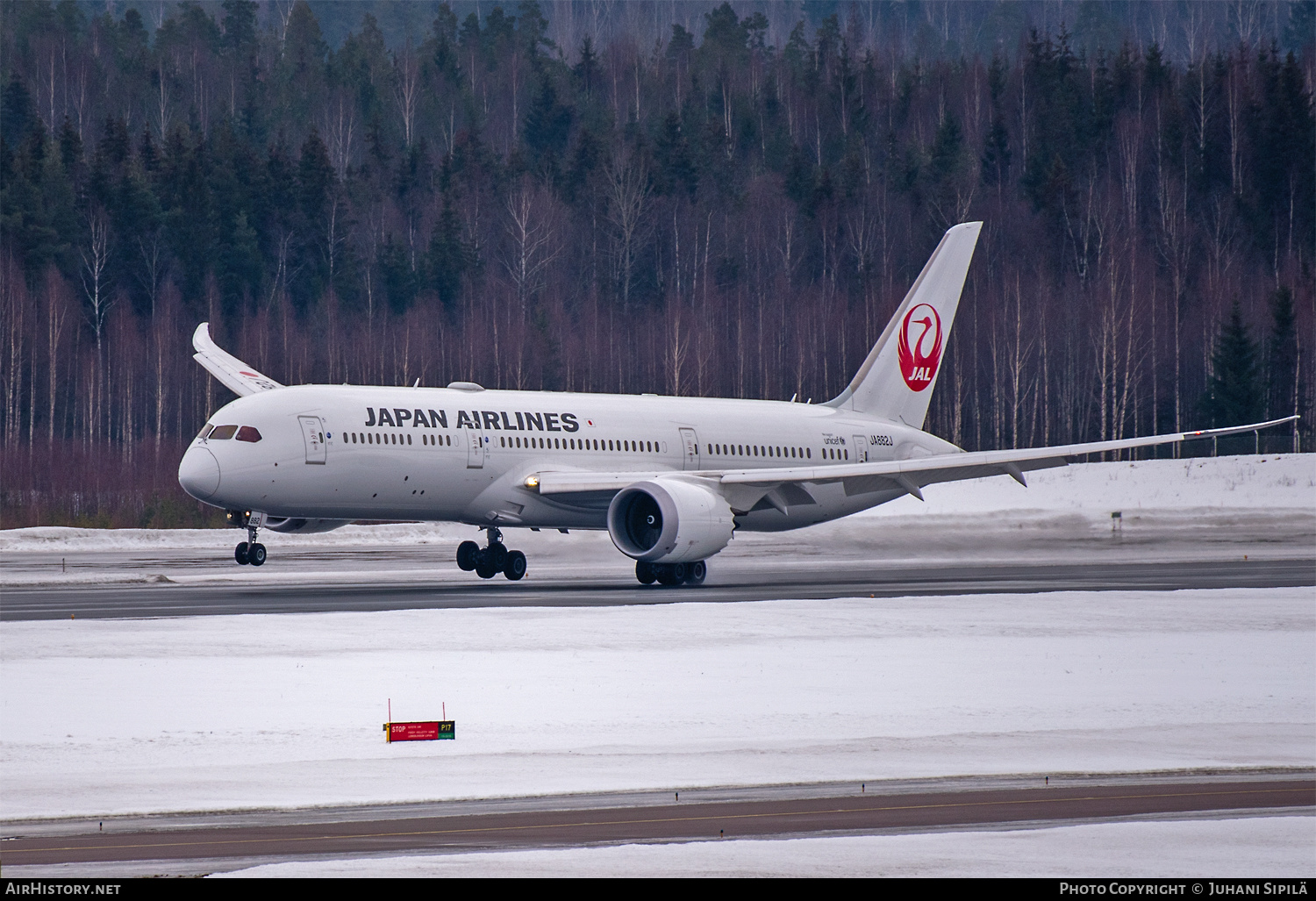 Aircraft Photo of JA882J | Boeing 787-9 Dreamliner | Japan Airlines - JAL | AirHistory.net #442674