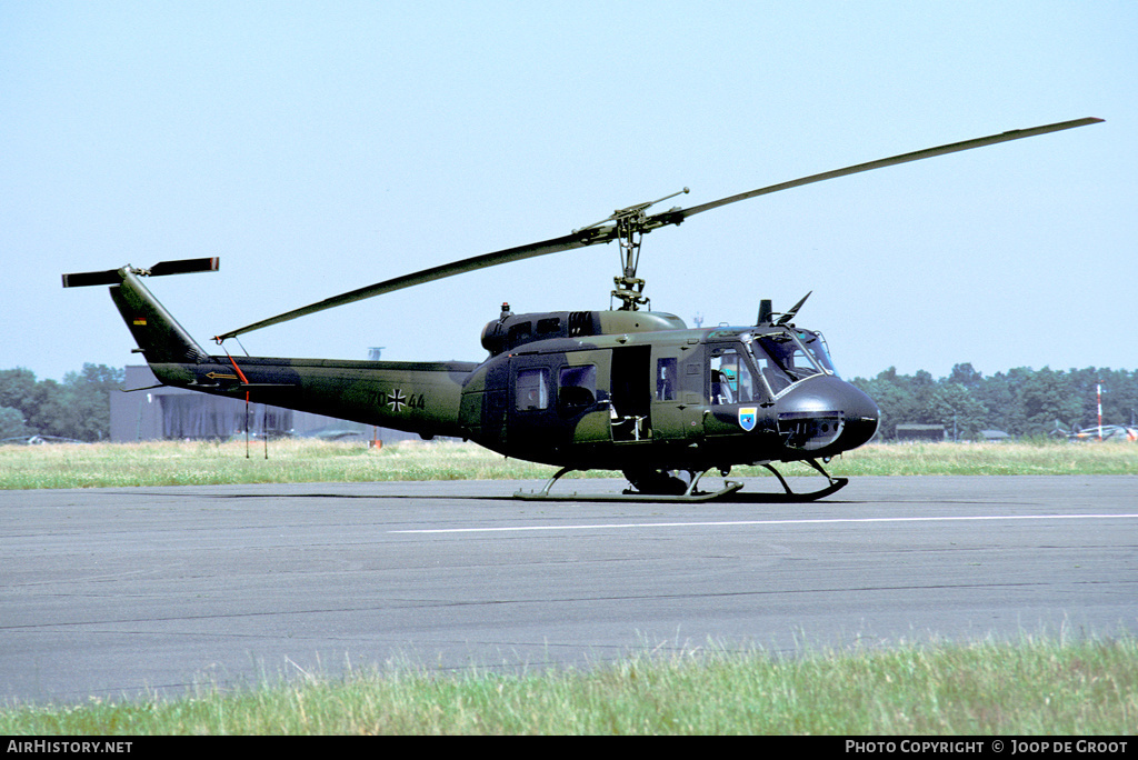 Aircraft Photo of 7044 | Bell UH-1D Iroquois | Germany - Air Force | AirHistory.net #442754