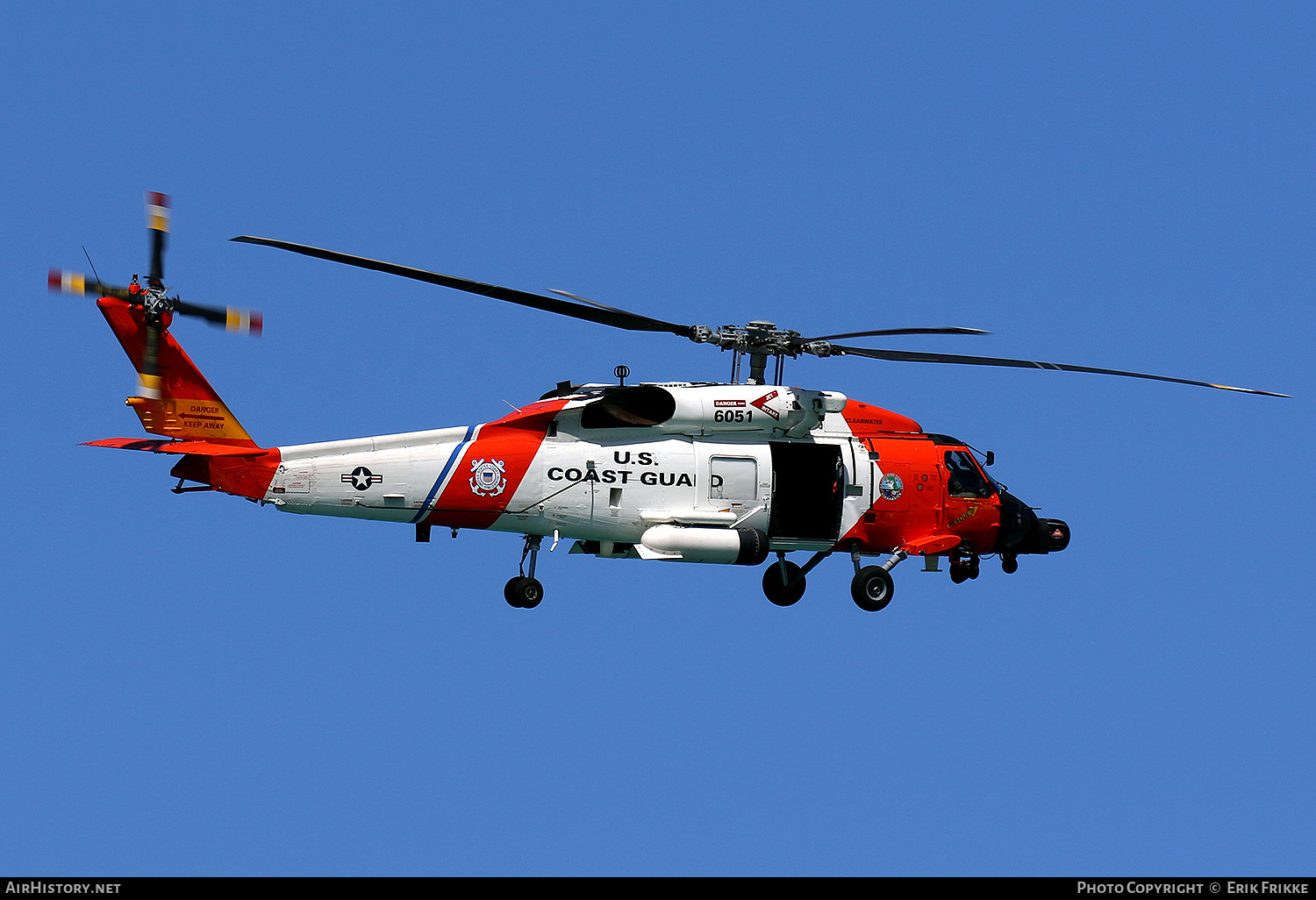 Aircraft Photo of 6051 | Sikorsky MH-60T Jayhawk (S-70B-5) | USA - Coast Guard | AirHistory.net #442773