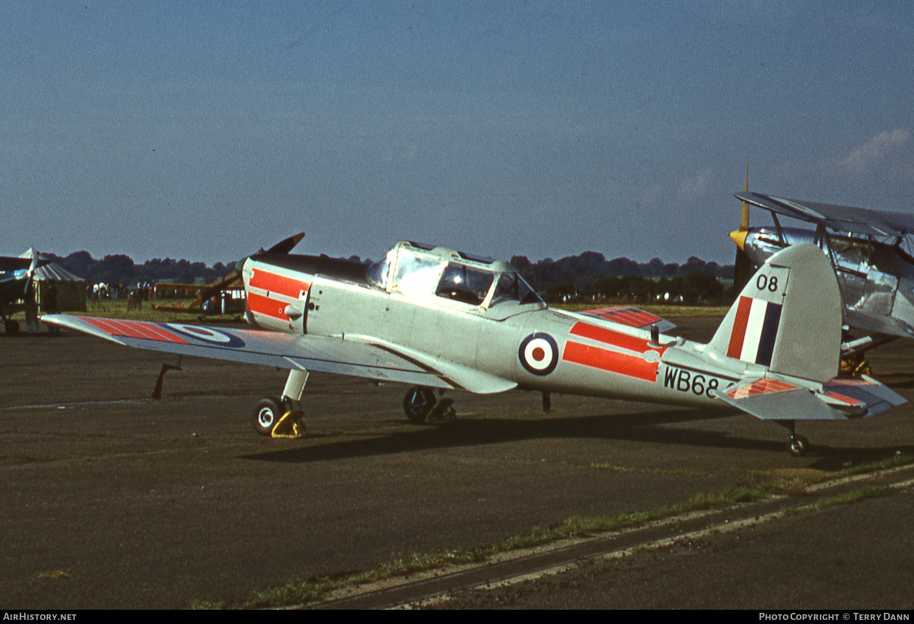 Aircraft Photo of WB684 | De Havilland Canada DHC-1 Chipmunk T10 | UK - Air Force | AirHistory.net #442872