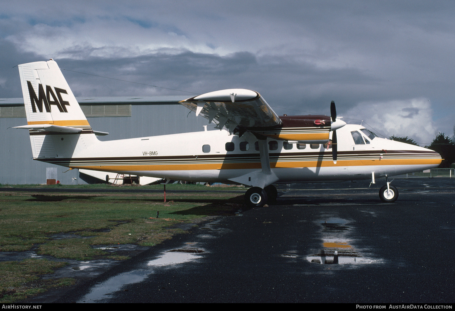 Aircraft Photo of VH-BMG | De Havilland Canada DHC-6-200 Twin Otter | Missionary Aviation Fellowship - MAF | AirHistory.net #443052
