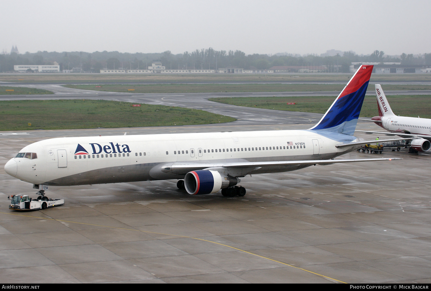 Aircraft Photo of N179DN | Boeing 767-332/ER | Delta Air Lines | AirHistory.net #443082