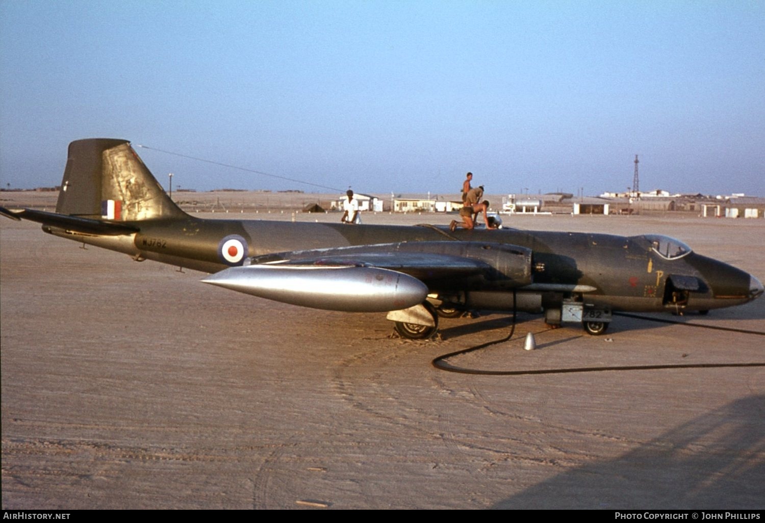 Aircraft Photo of WJ782 | English Electric Canberra B.16 | UK - Air Force | AirHistory.net #443103