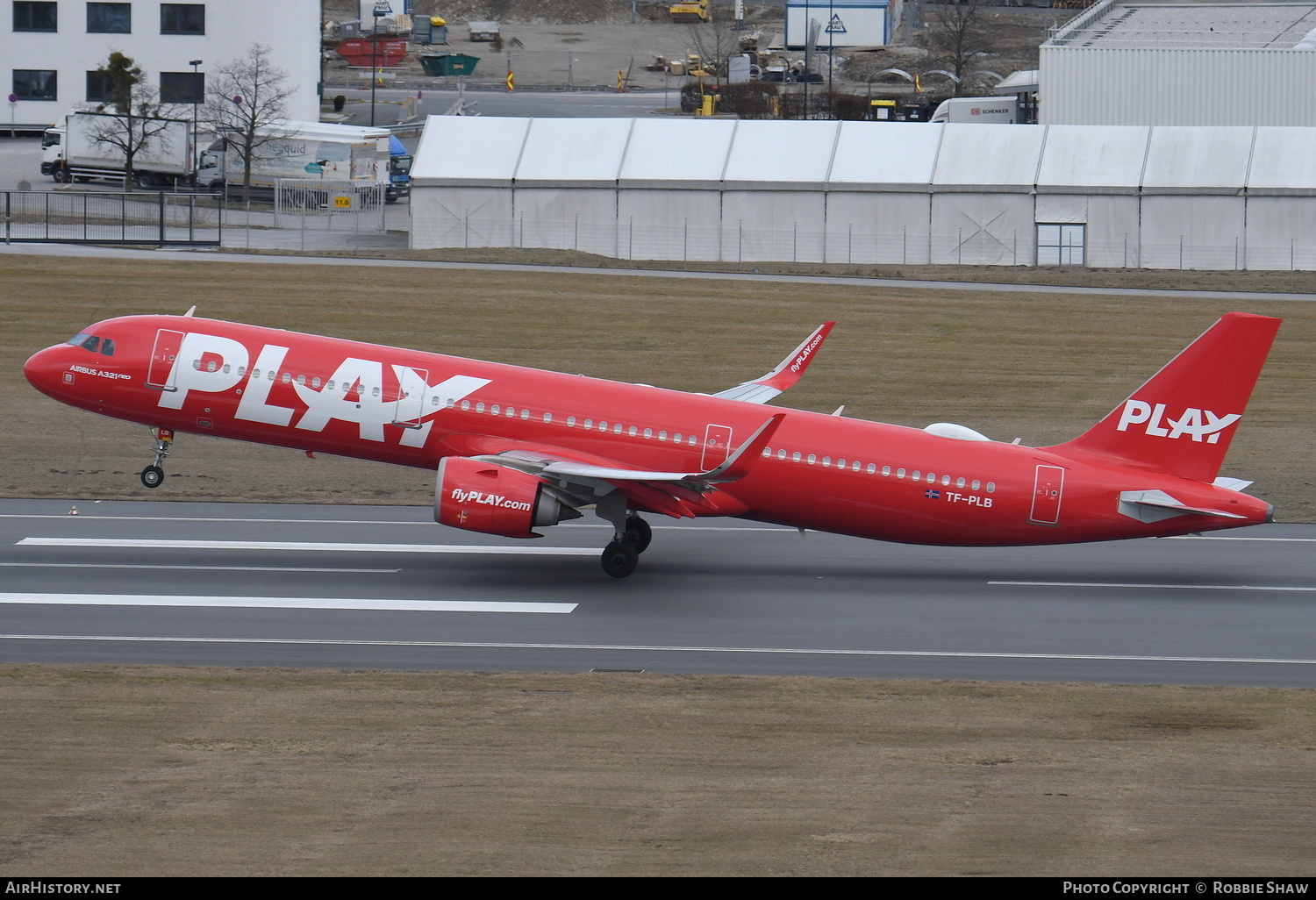 Aircraft Photo of TF-PLB | Airbus A321-251N | Play | AirHistory.net #443344