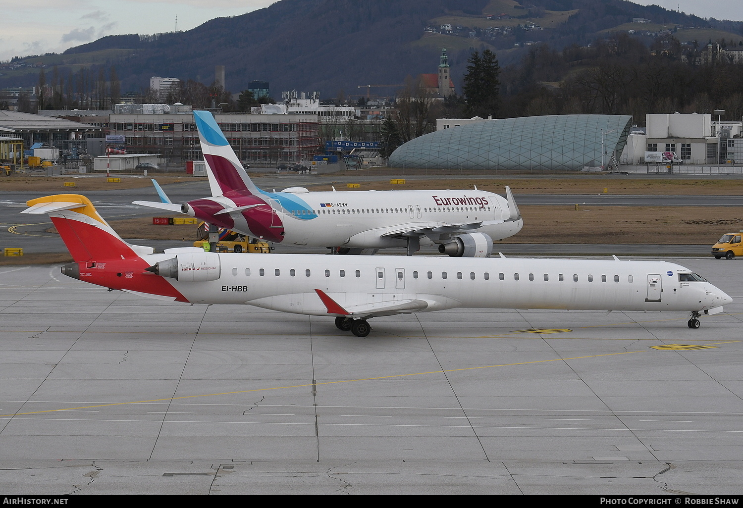 Aircraft Photo of EI-HBB | Bombardier CRJ-1000 (CL-600-2E25) | AirHistory.net #443346