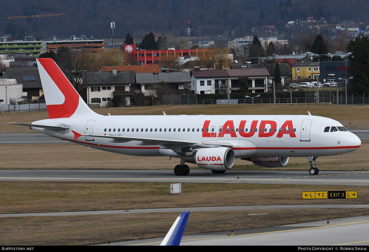 Aircraft Photo of 9H-LOU | Airbus A320-214 | Lauda | AirHistory.net #443348