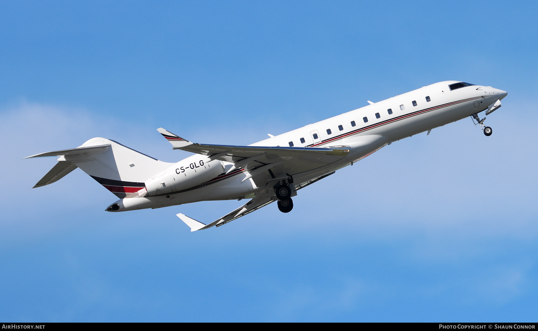 Aircraft Photo of CS-GLG | Bombardier Global 6000 (BD-700-1A10) | AirHistory.net #443354