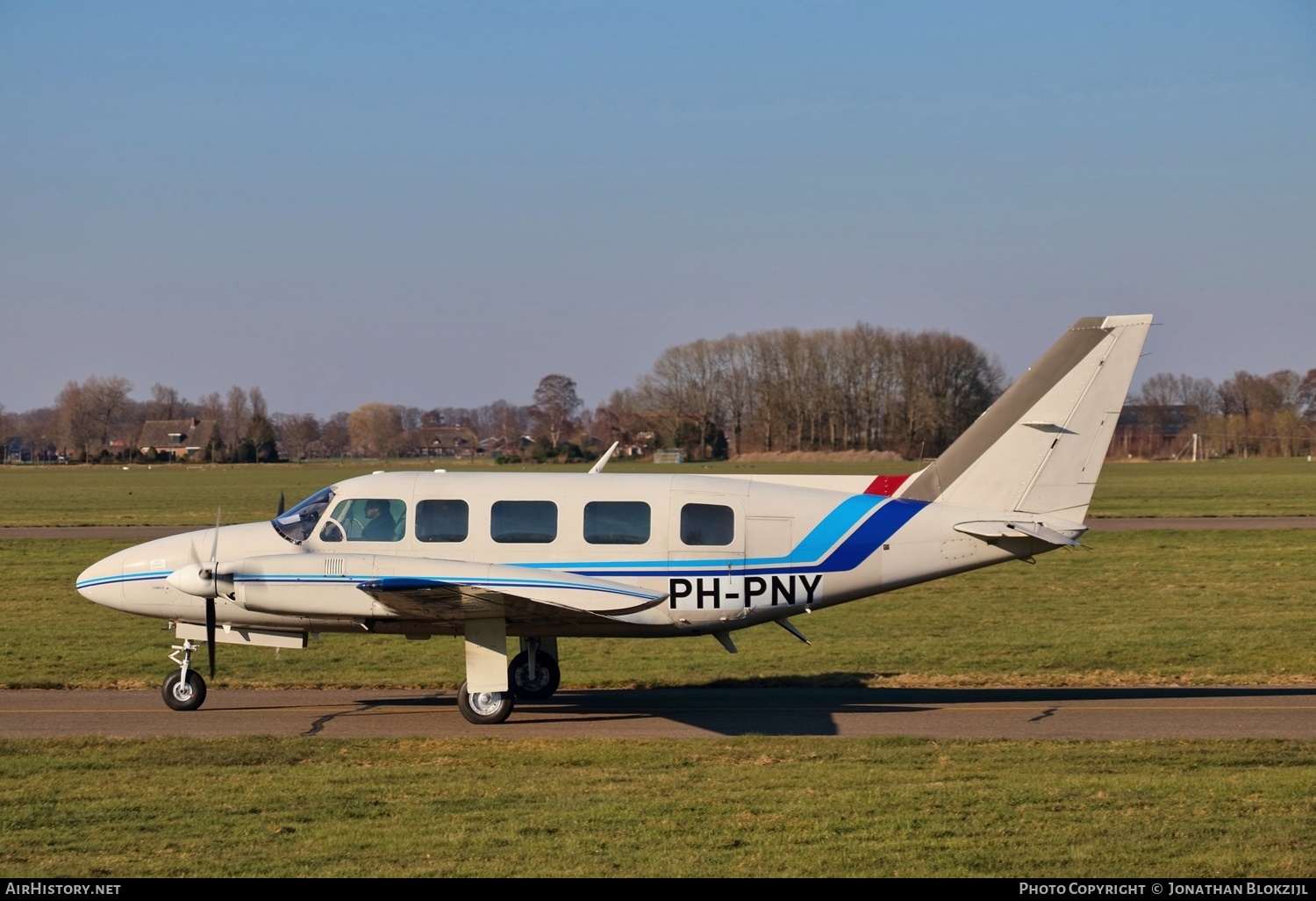 Aircraft Photo of PH-PNY | Piper PA-31-350 Chieftain | AirHistory.net #443400