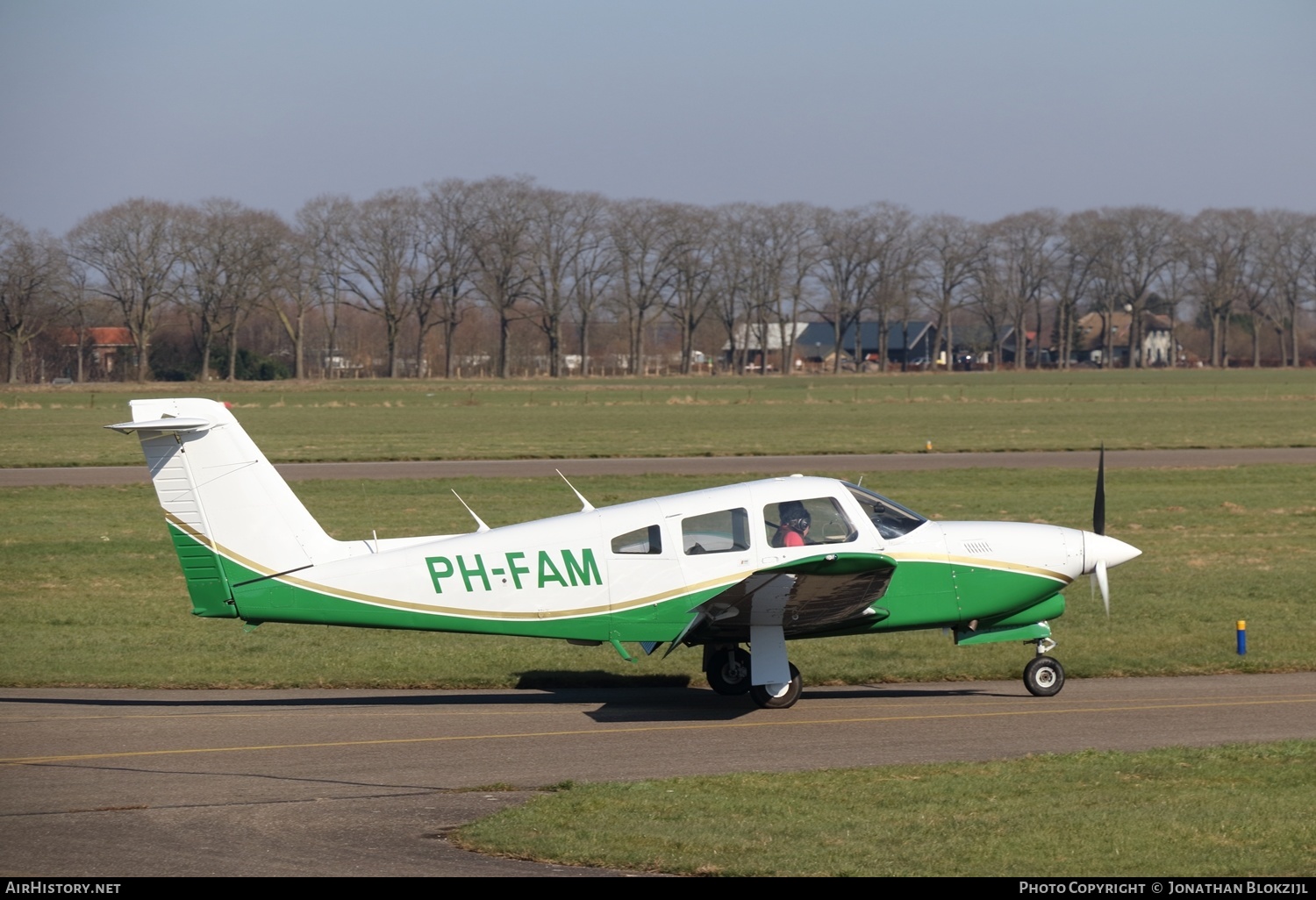 Aircraft Photo of PH-FAM | Piper PA-28RT-201T Turbo Arrow IV | AirHistory.net #443401