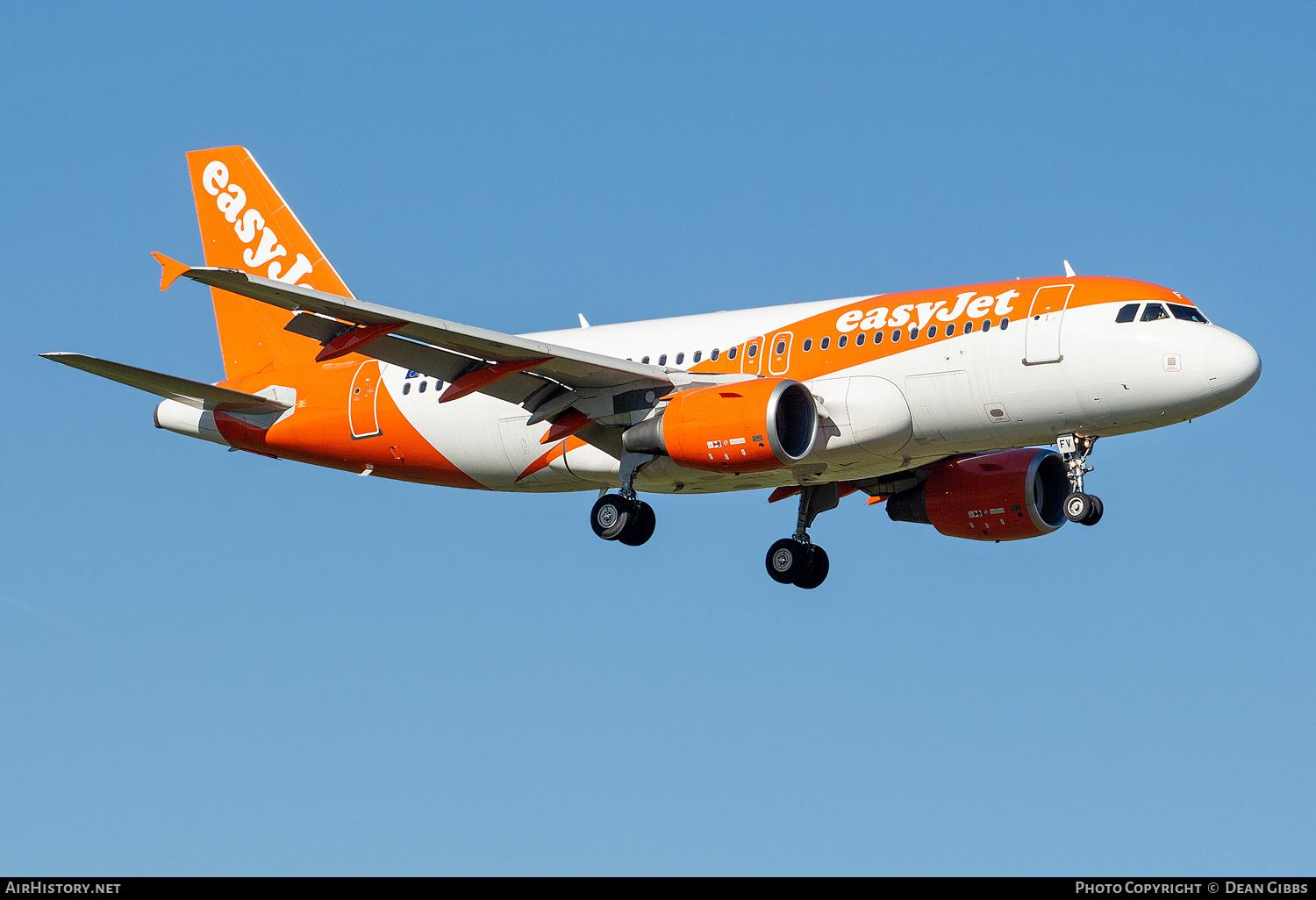 Aircraft Photo of G-EZFV | Airbus A319-111 | EasyJet | AirHistory.net #443437