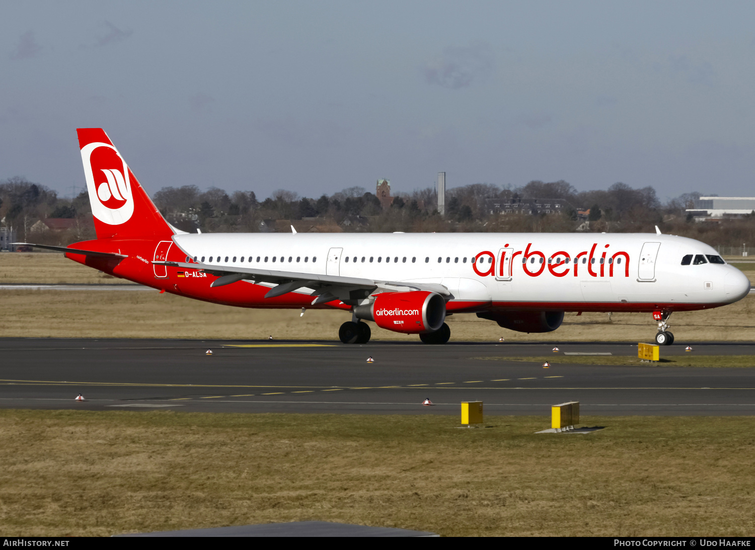 Aircraft Photo of D-ALSA | Airbus A321-211 | Air Berlin | AirHistory.net #443489