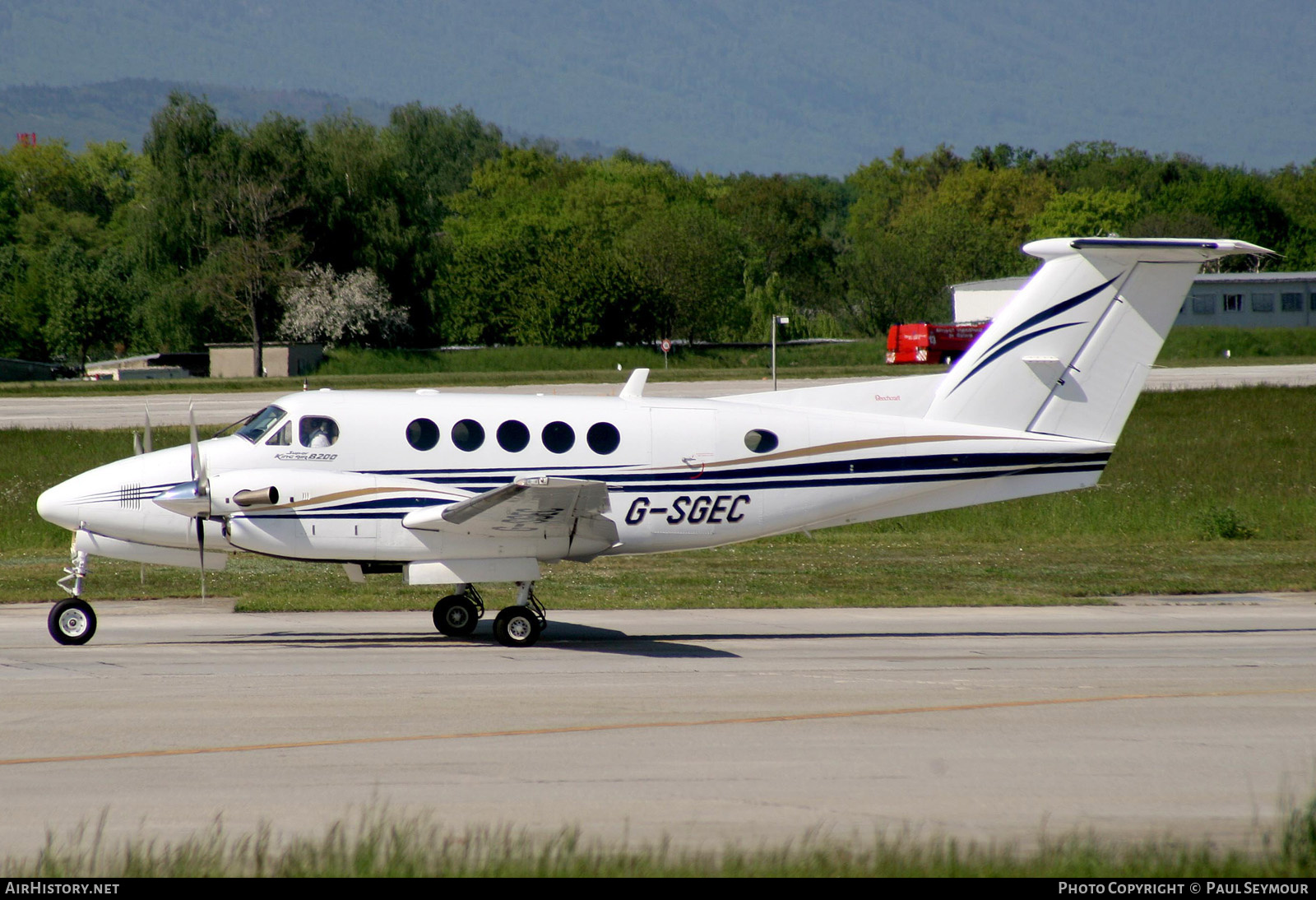 Aircraft Photo of G-SGEC | Raytheon B200 King Air | AirHistory.net #443546
