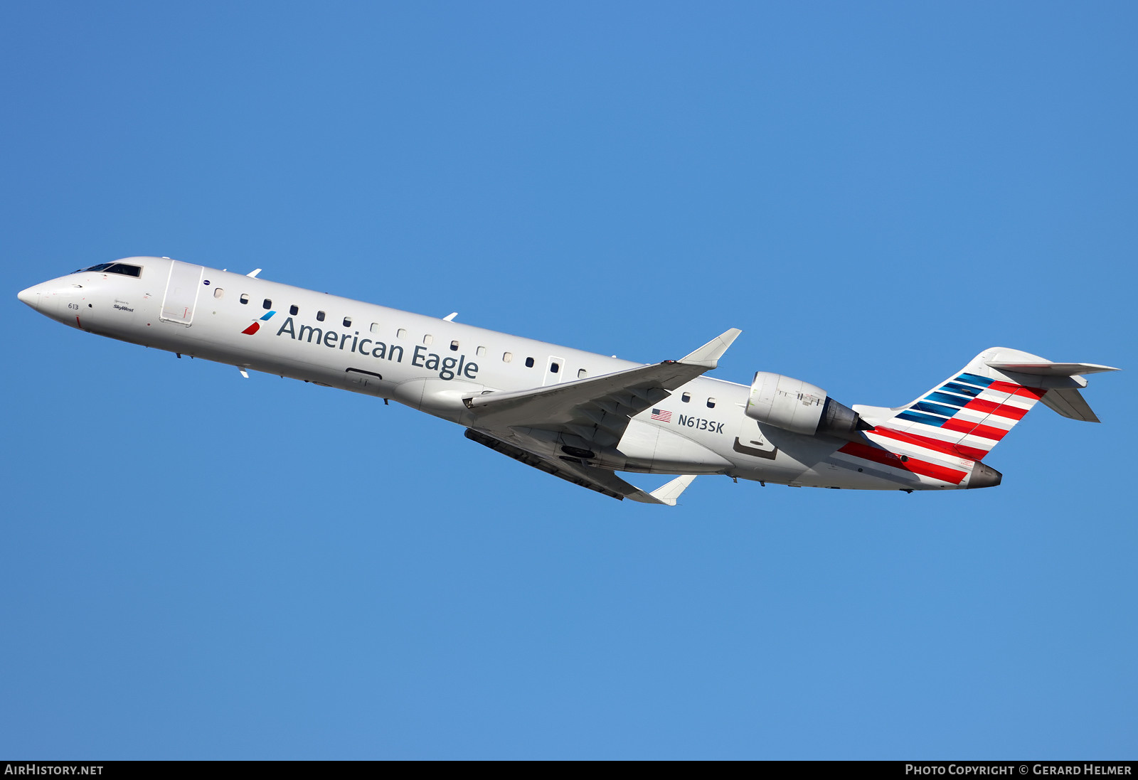 Aircraft Photo of N613SK | Bombardier CRJ-701ER (CL-600-2C10) | American Eagle | AirHistory.net #443579