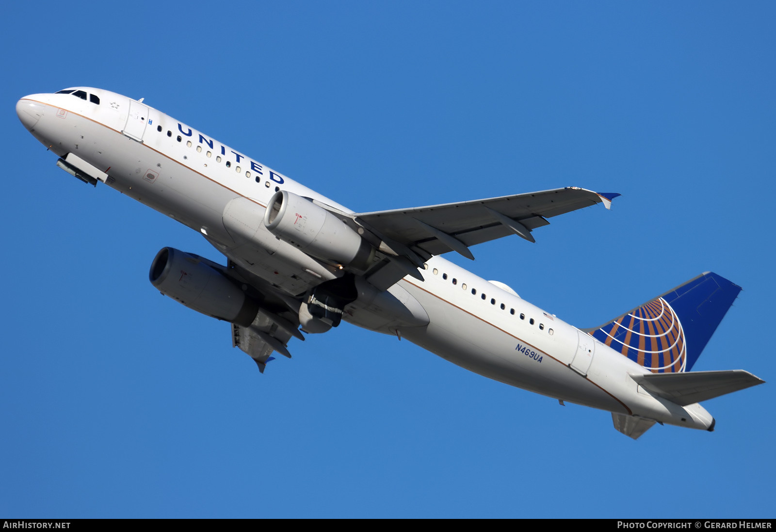 Aircraft Photo of N469UA | Airbus A320-232 | United Airlines | AirHistory.net #443597