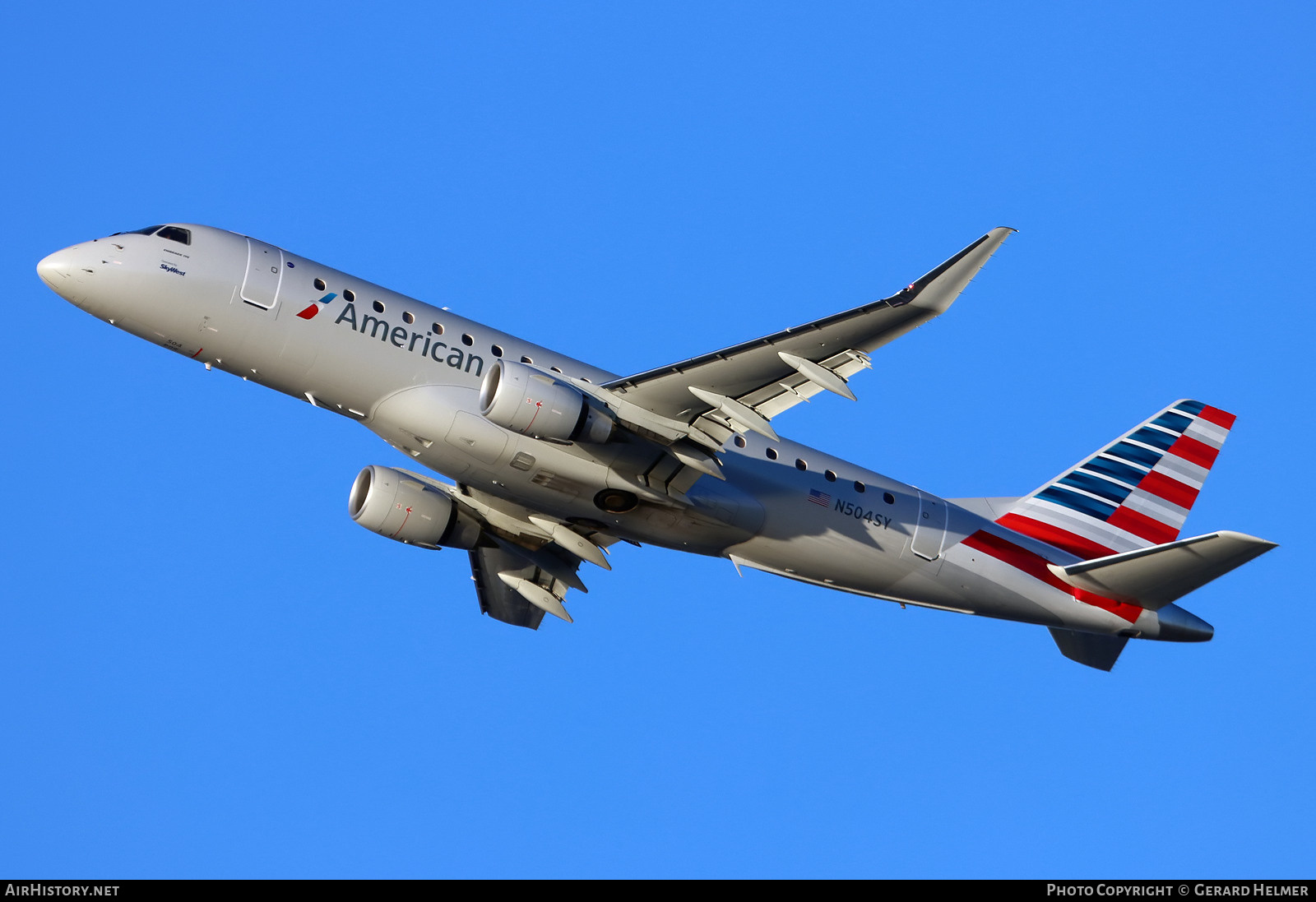 Aircraft Photo of N504SY | Embraer 175LR (ERJ-170-200LR) | American Eagle | AirHistory.net #443599