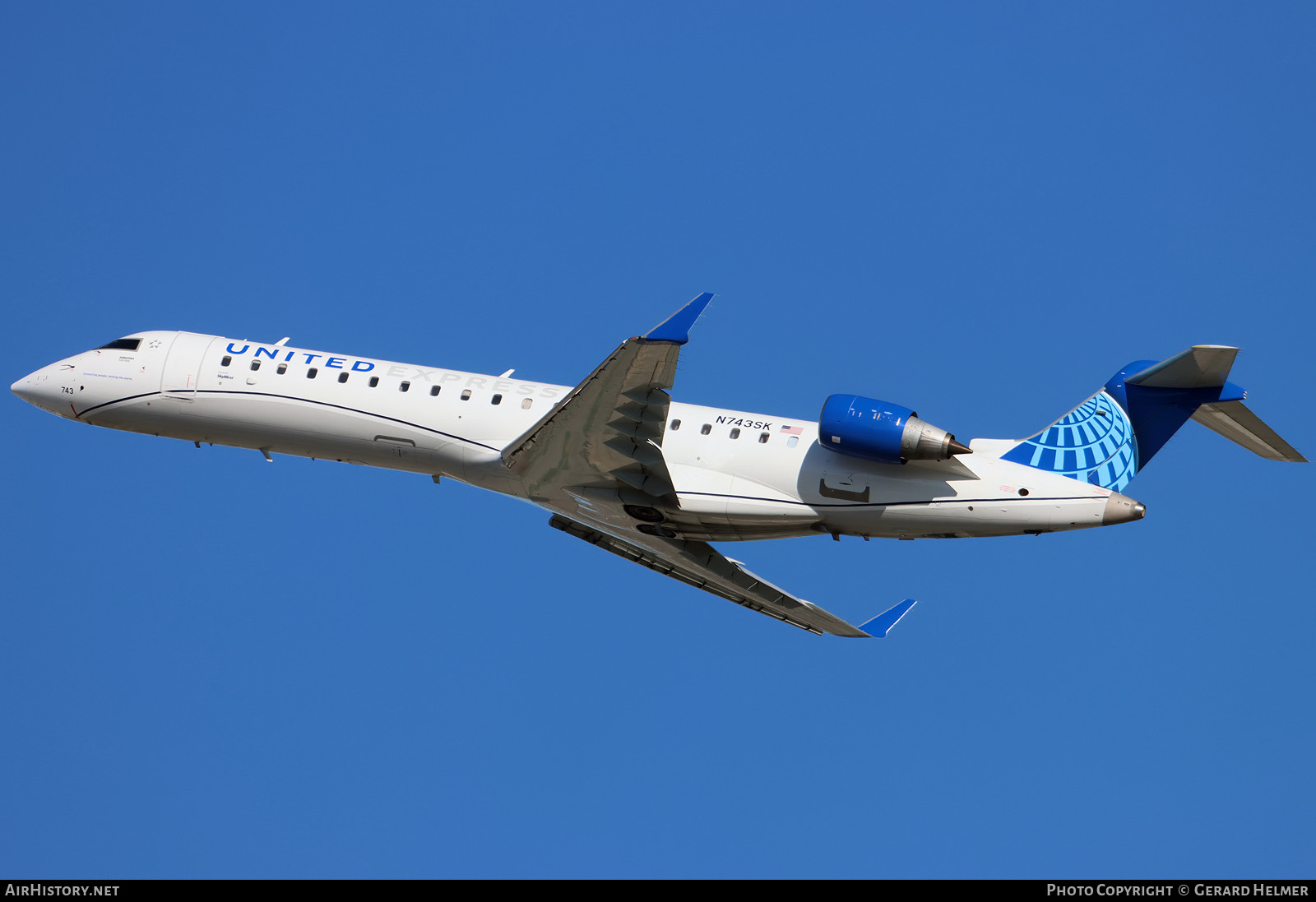 Aircraft Photo of N743SK | Bombardier CRJ-701 (CL-600-2C10) | United Express | AirHistory.net #443656