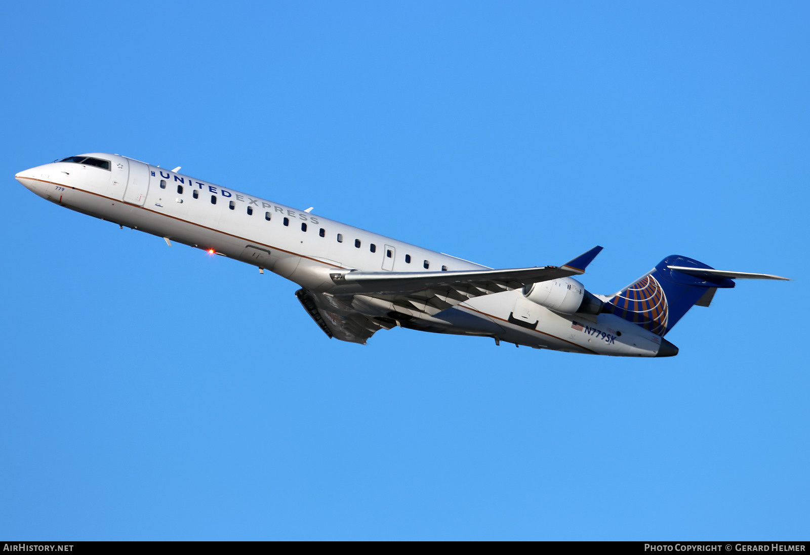 Aircraft Photo of N779SK | Bombardier CRJ-701 (CL-600-2C10) | United Express | AirHistory.net #443667