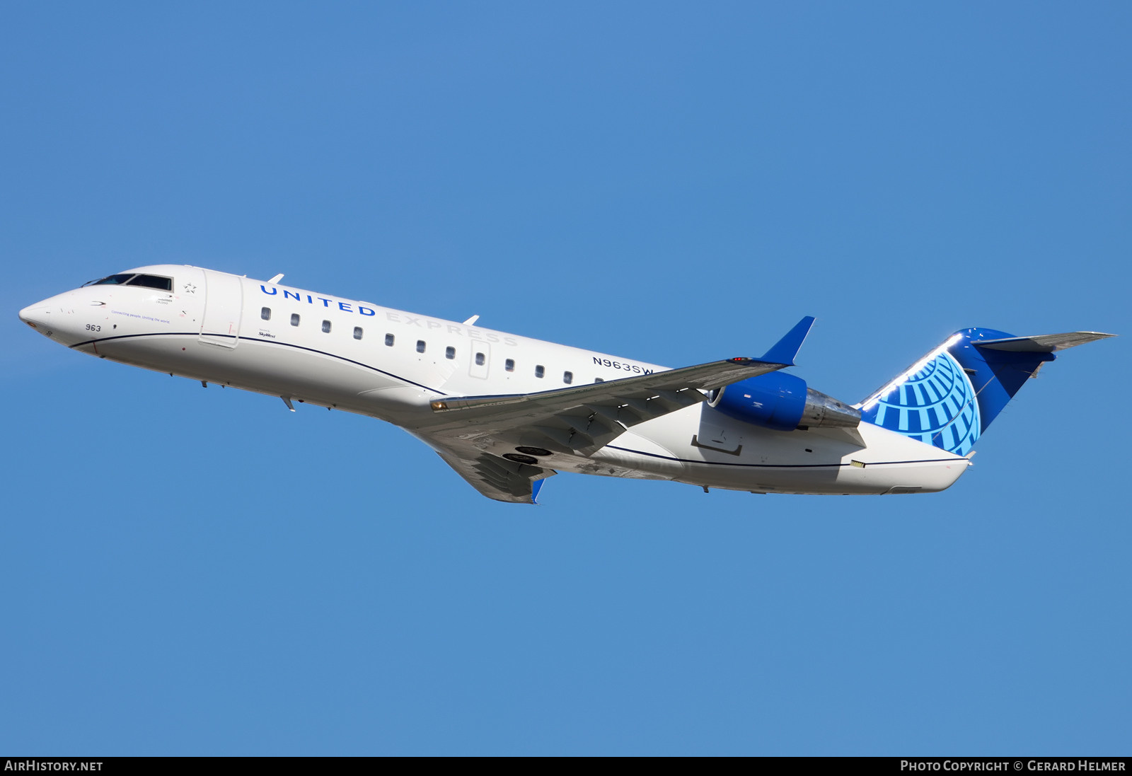 Aircraft Photo of N963SW | Bombardier CRJ-200ER (CL-600-2B19) | United Express | AirHistory.net #443737