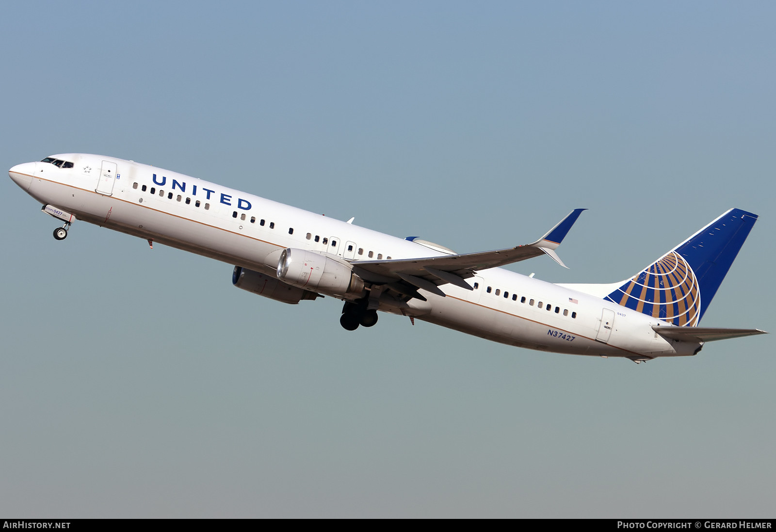 Aircraft Photo of N37427 | Boeing 737-924/ER | United Airlines | AirHistory.net #443760