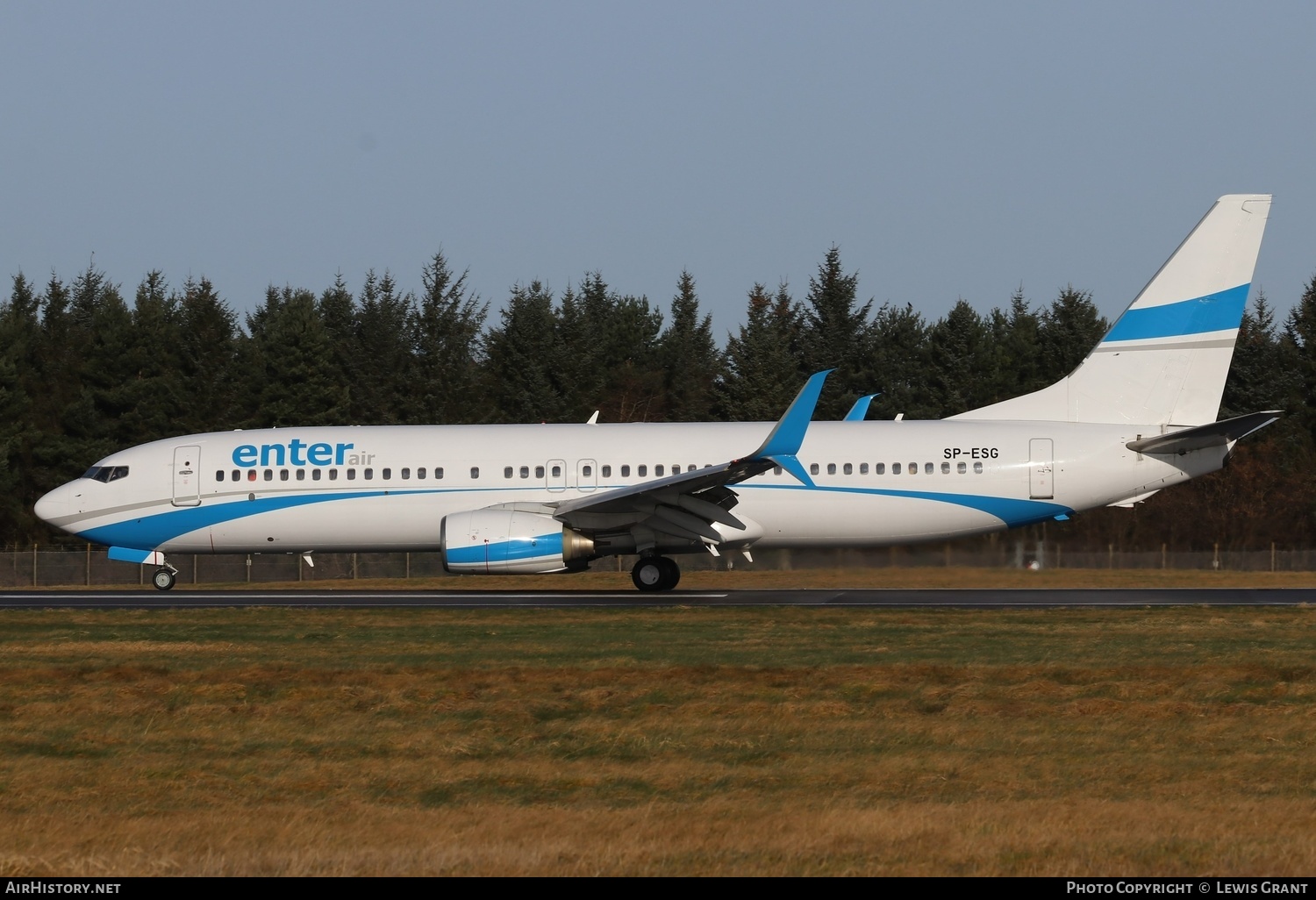 Aircraft Photo of SP-ESG | Boeing 737-8Q8 | Enter Air | AirHistory.net #443781