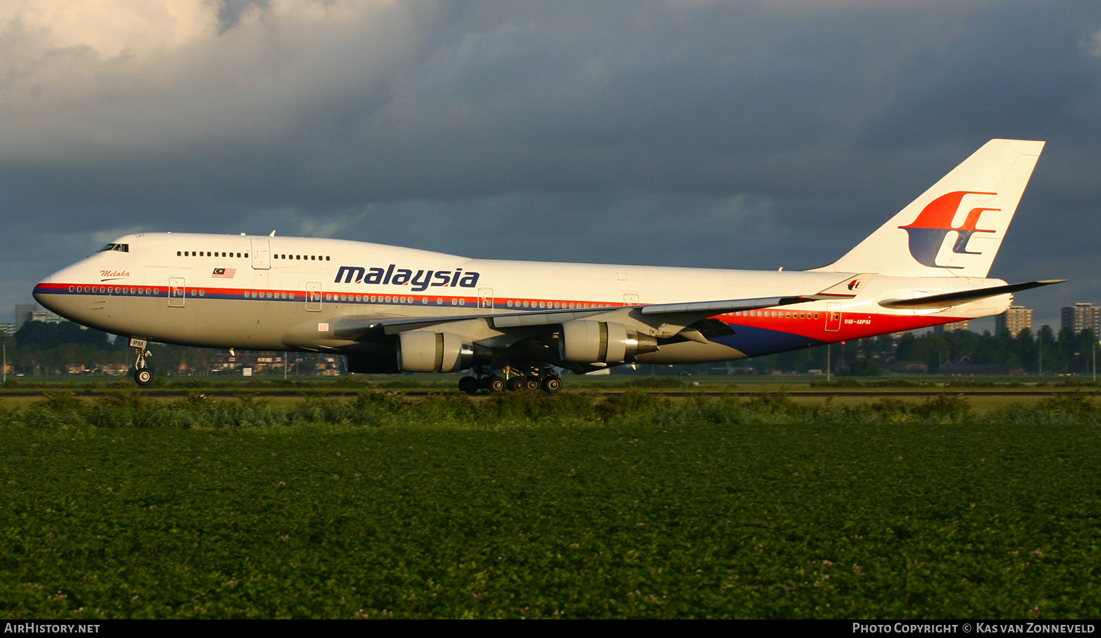 Aircraft Photo of 9M-MPM | Boeing 747-4H6 | Malaysia Airlines | AirHistory.net #443815