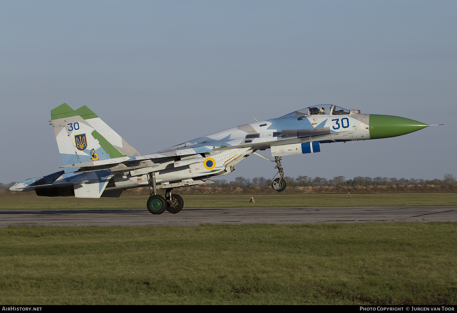 Aircraft Photo of 30 blue | Sukhoi Su-27S | Ukraine - Air Force | AirHistory.net #443900