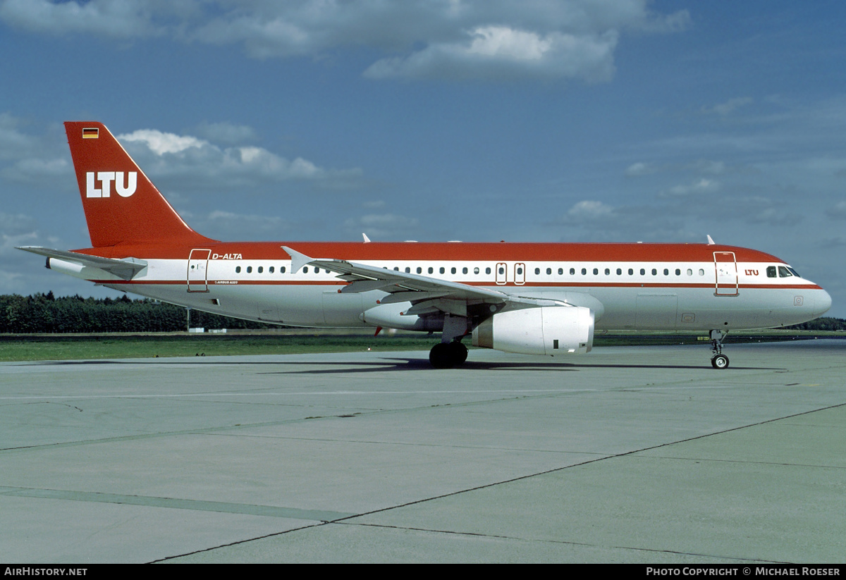 Aircraft Photo of D-ALTA | Airbus A320-232 | LTU - Lufttransport-Unternehmen | AirHistory.net #444007