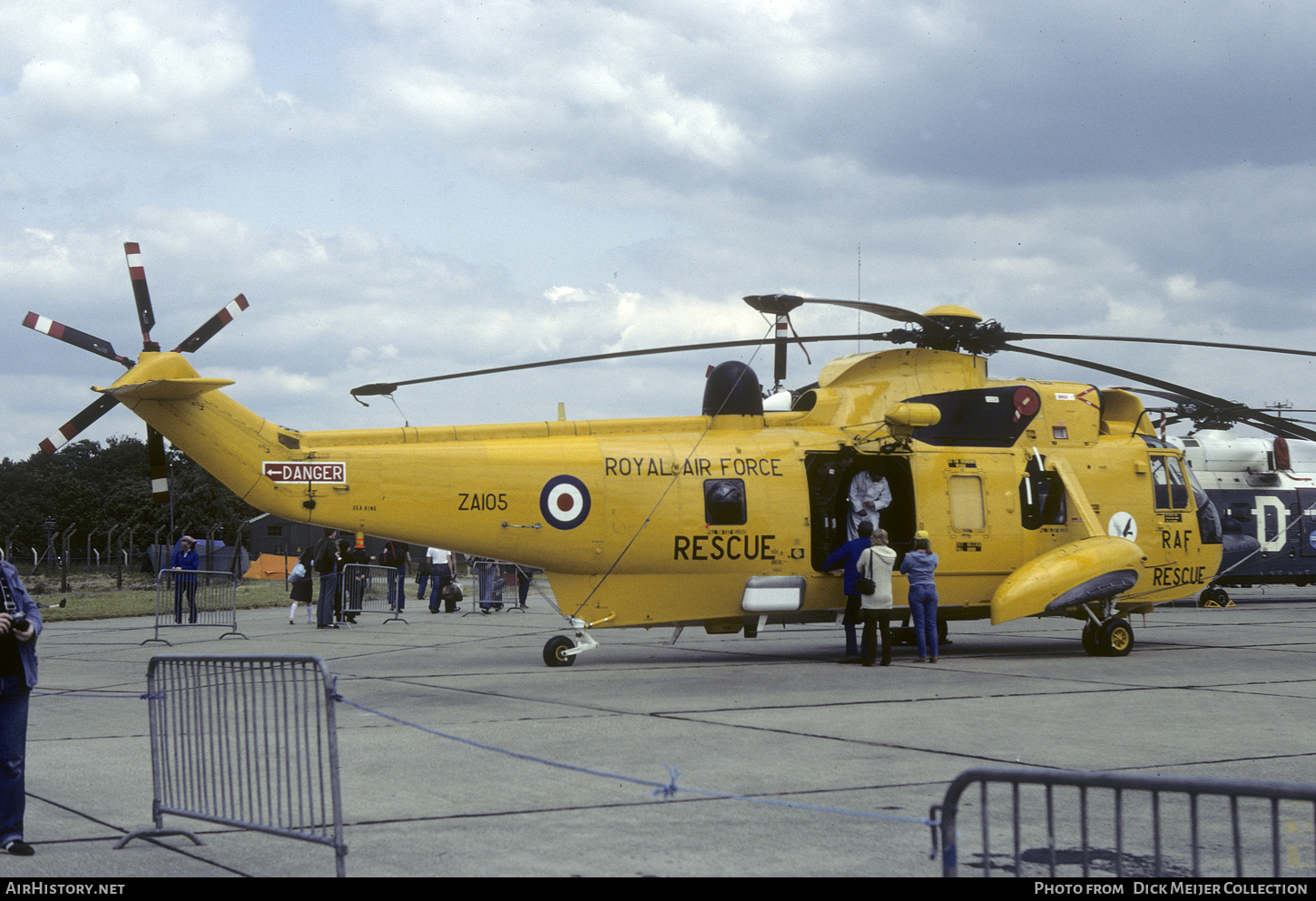Aircraft Photo of ZA105 | Westland WS-61 Sea King HAR3 | UK - Air Force | AirHistory.net #444033