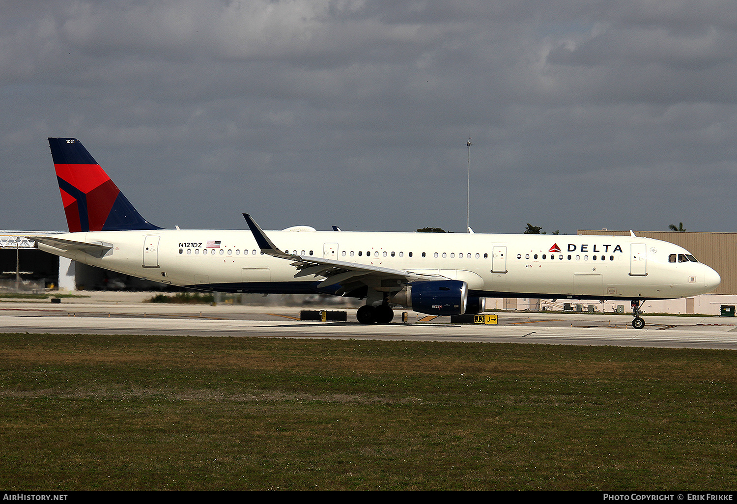 Aircraft Photo of N121DZ | Airbus A321-211 | Delta Air Lines | AirHistory.net #444089